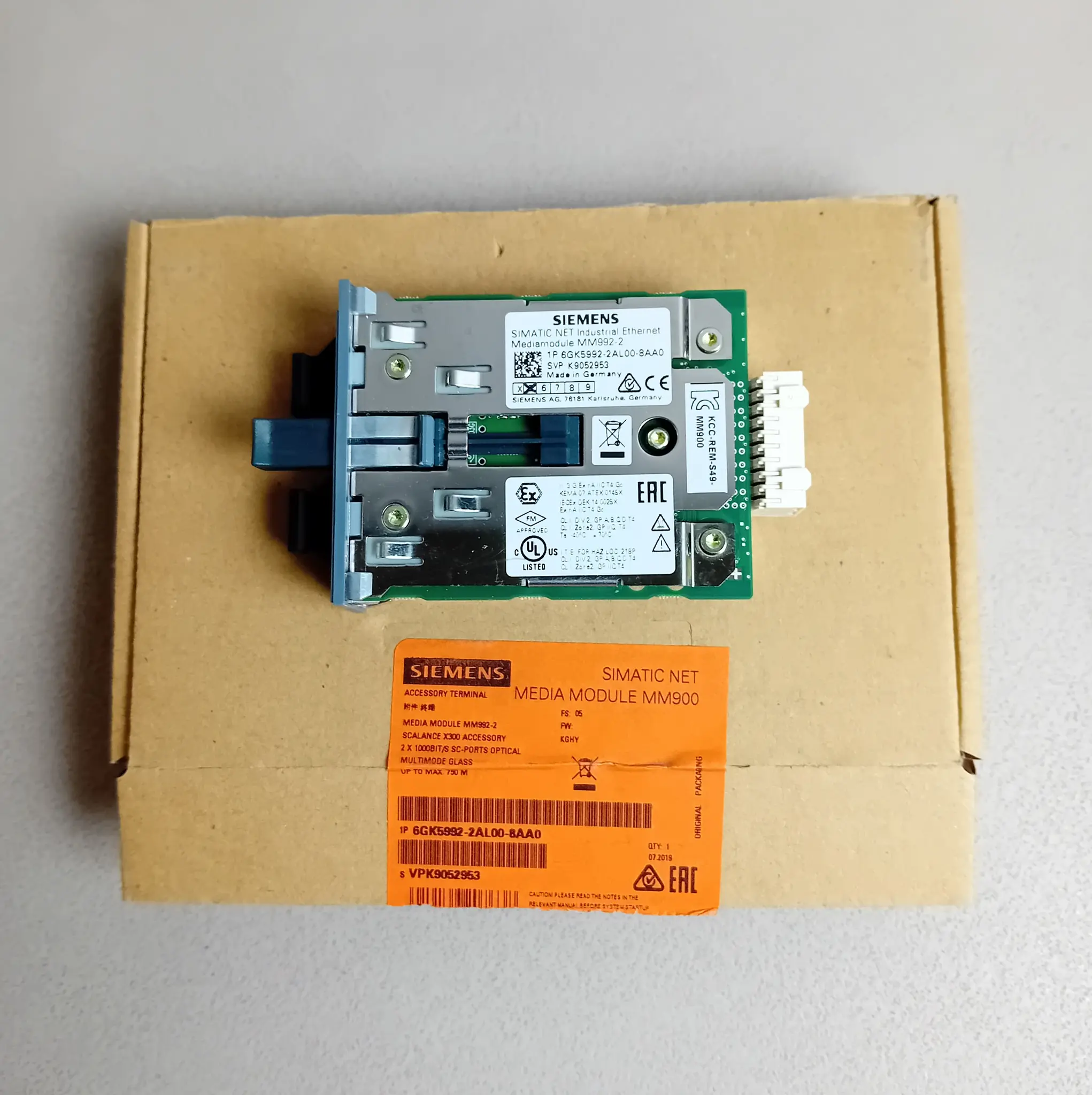 Produktfoto 1 von Siemens 6GK5992-2AL00-8AA0 / 6GK5 992-2AL00-8AA0 refurbed