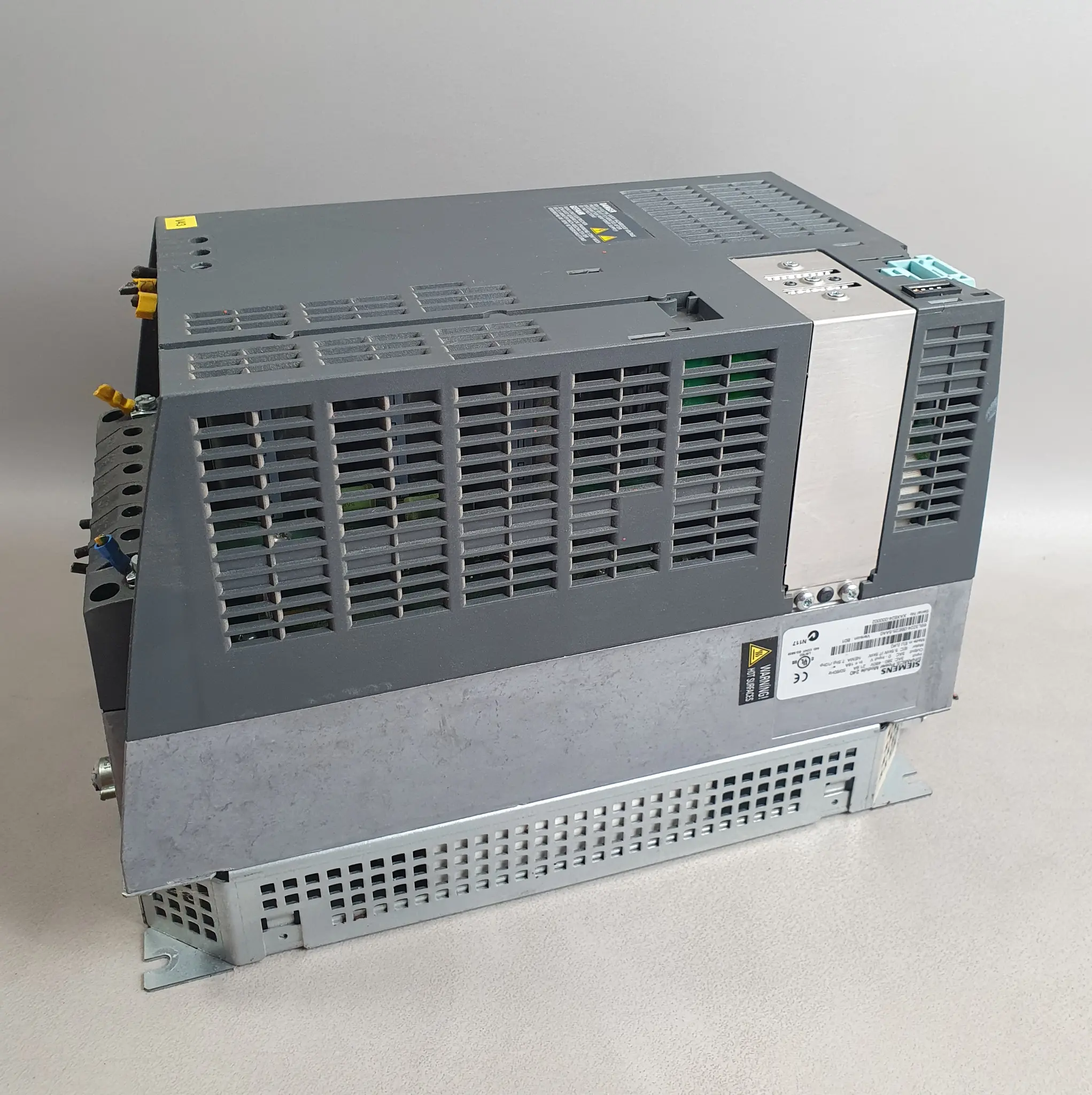 Produktfoto 1 von Siemens 6SL3224-0BE25-5AA0 Sinamics Power Module 240