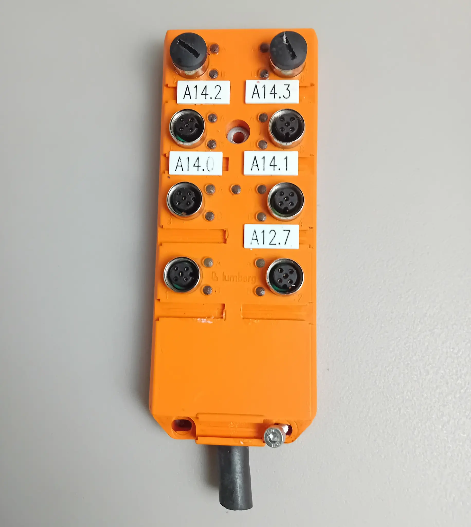 Lumberg ASBV8-5