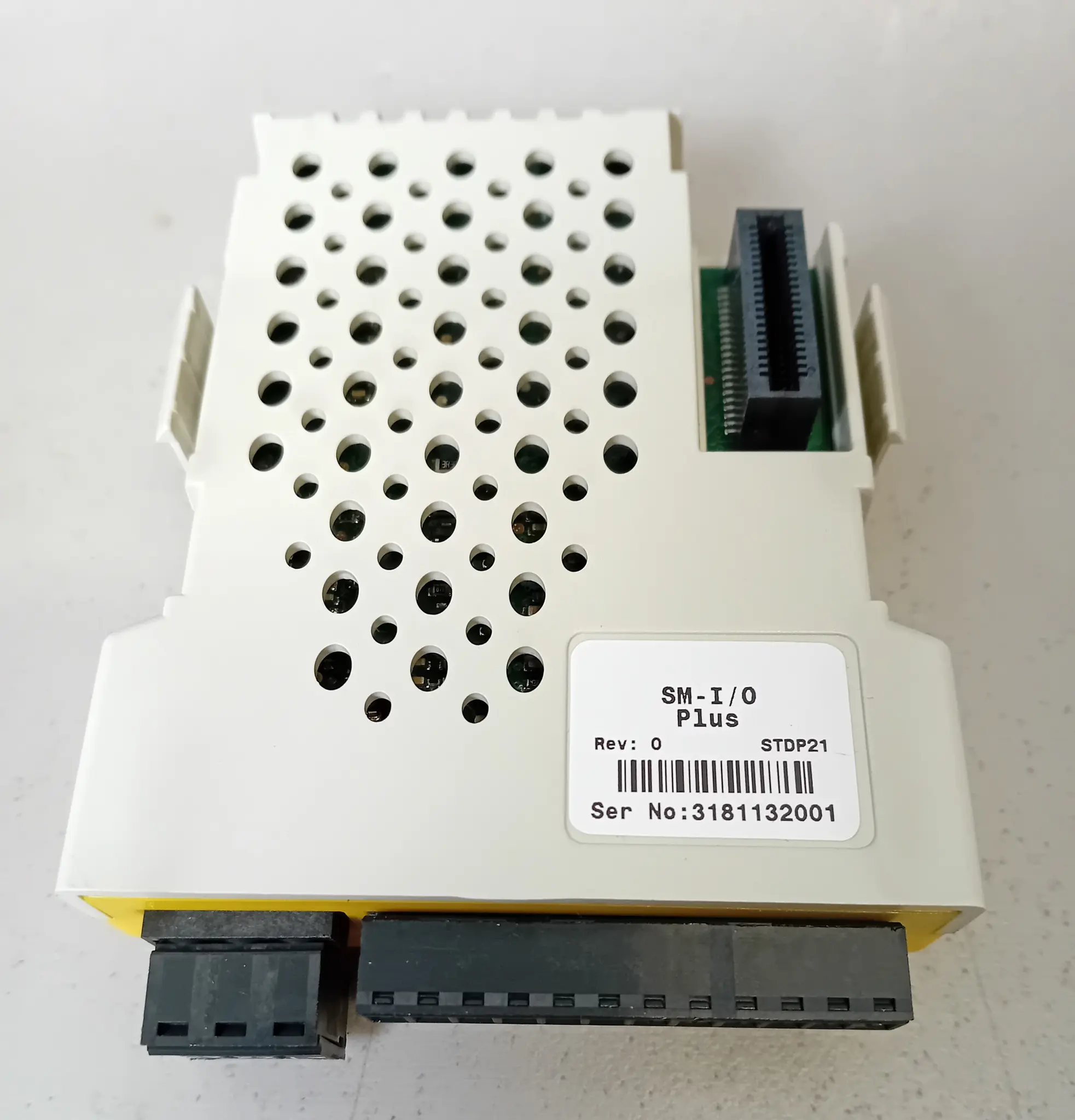 Produktfoto 1 von Control Techniques / Emerson Unidrive SM-I/O Plus STDP21