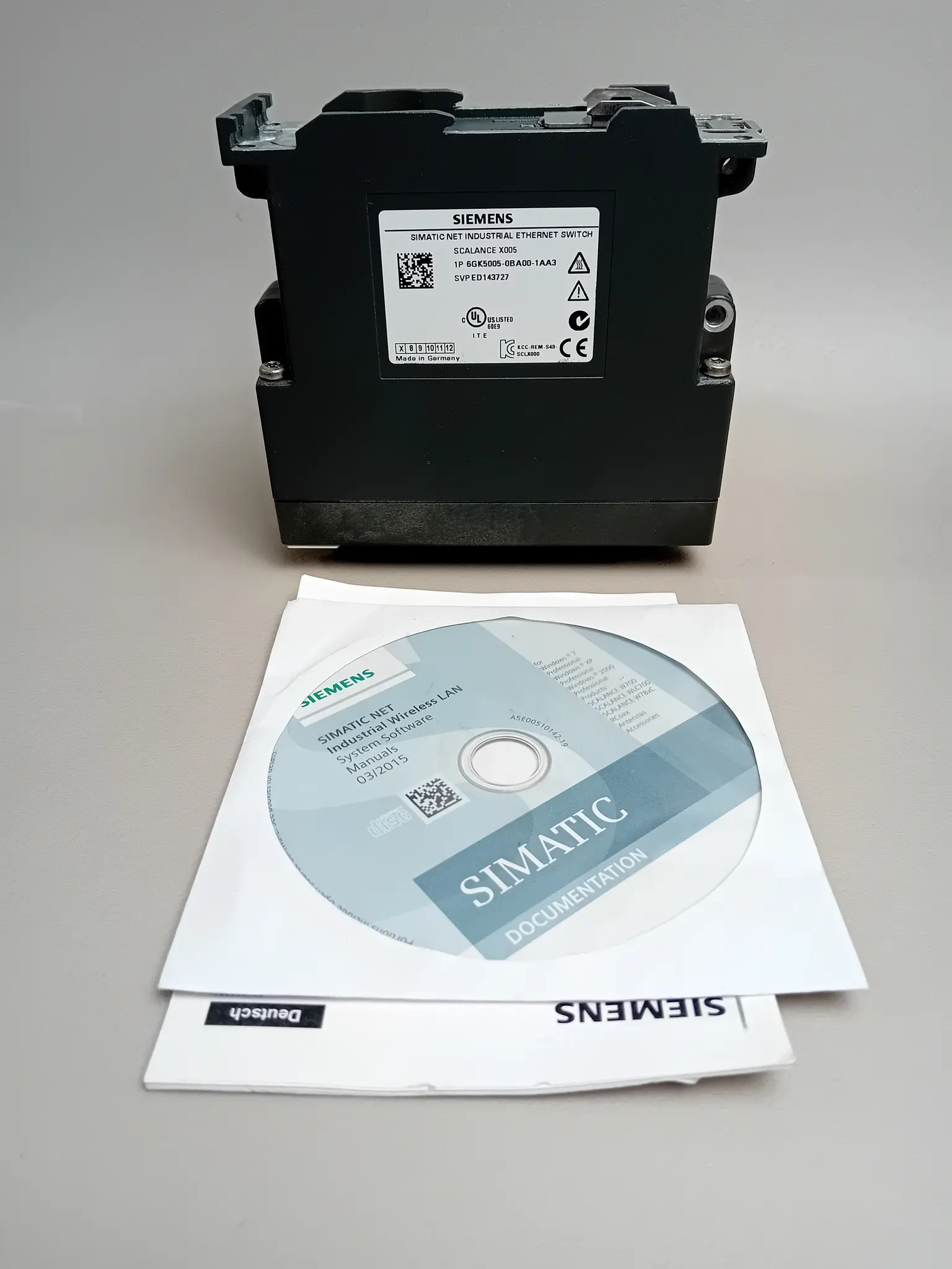Produktfoto 1 von Siemens 6GK5 005-0BA00-1AA3 / 6GK5005-0BA00-1AA3 NEU ohne OVP