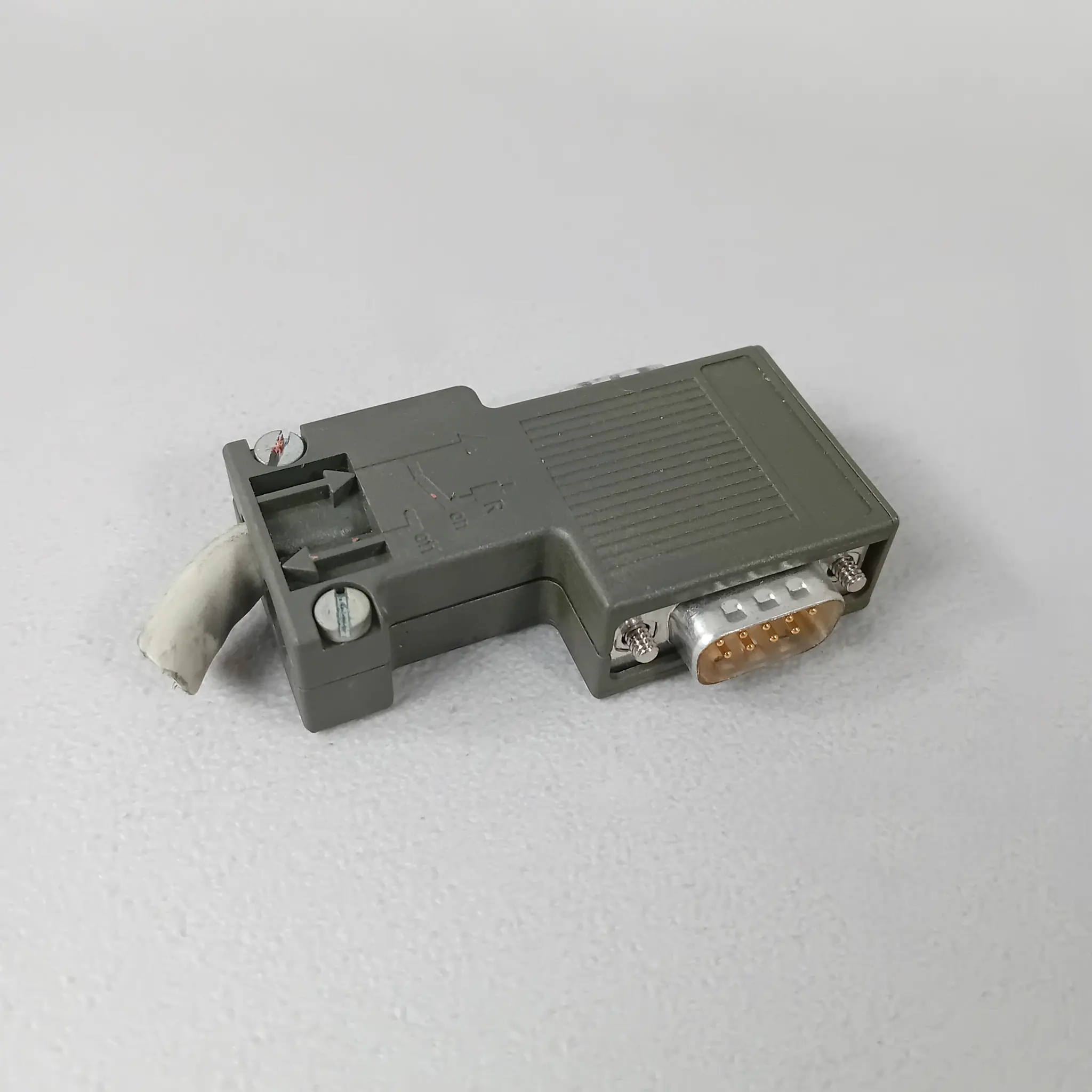 Produktfoto 1 von Siemens 6ES7 972-0BB11-0XA0 / 6ES7972-0BB11-0XA0