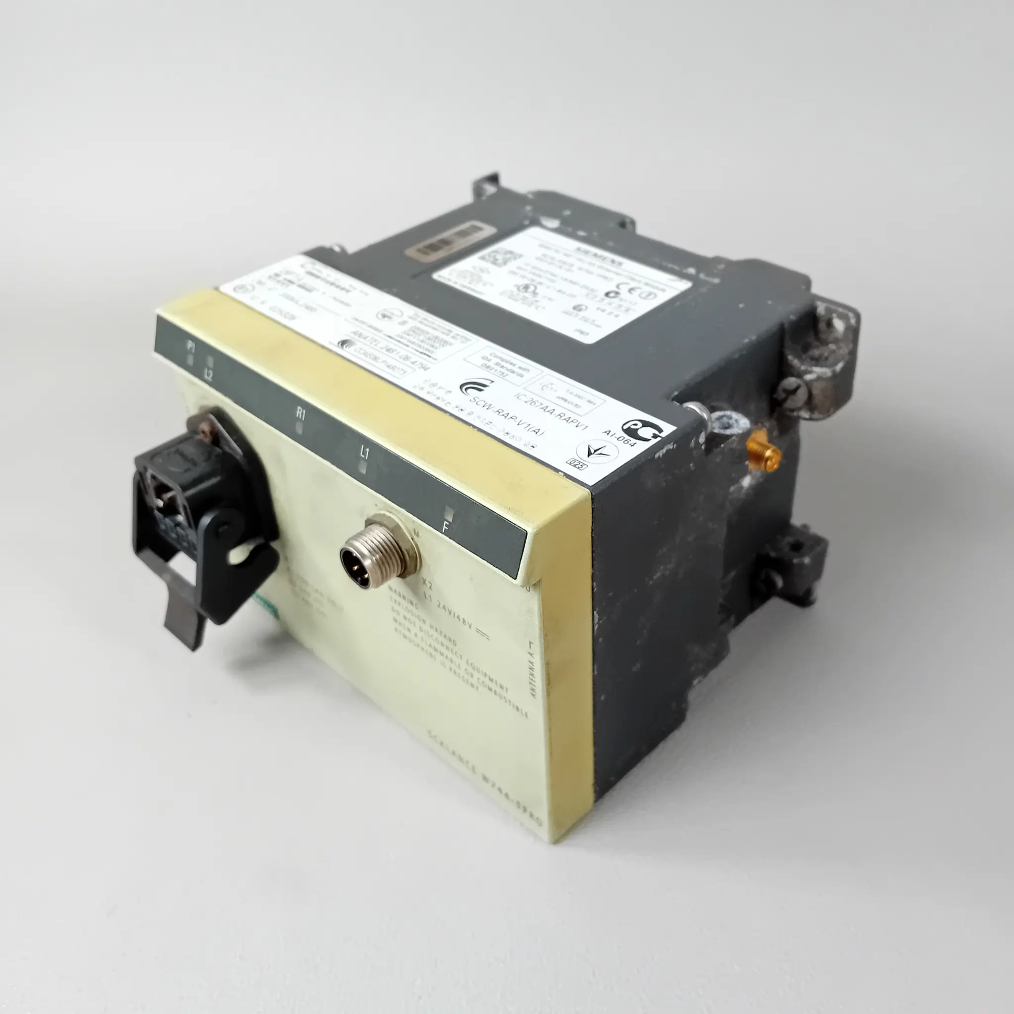 Produktfoto 1 von Siemens 6GK5 744-1AA60-2AA0 / 6GK5744-1AA60-2AA0