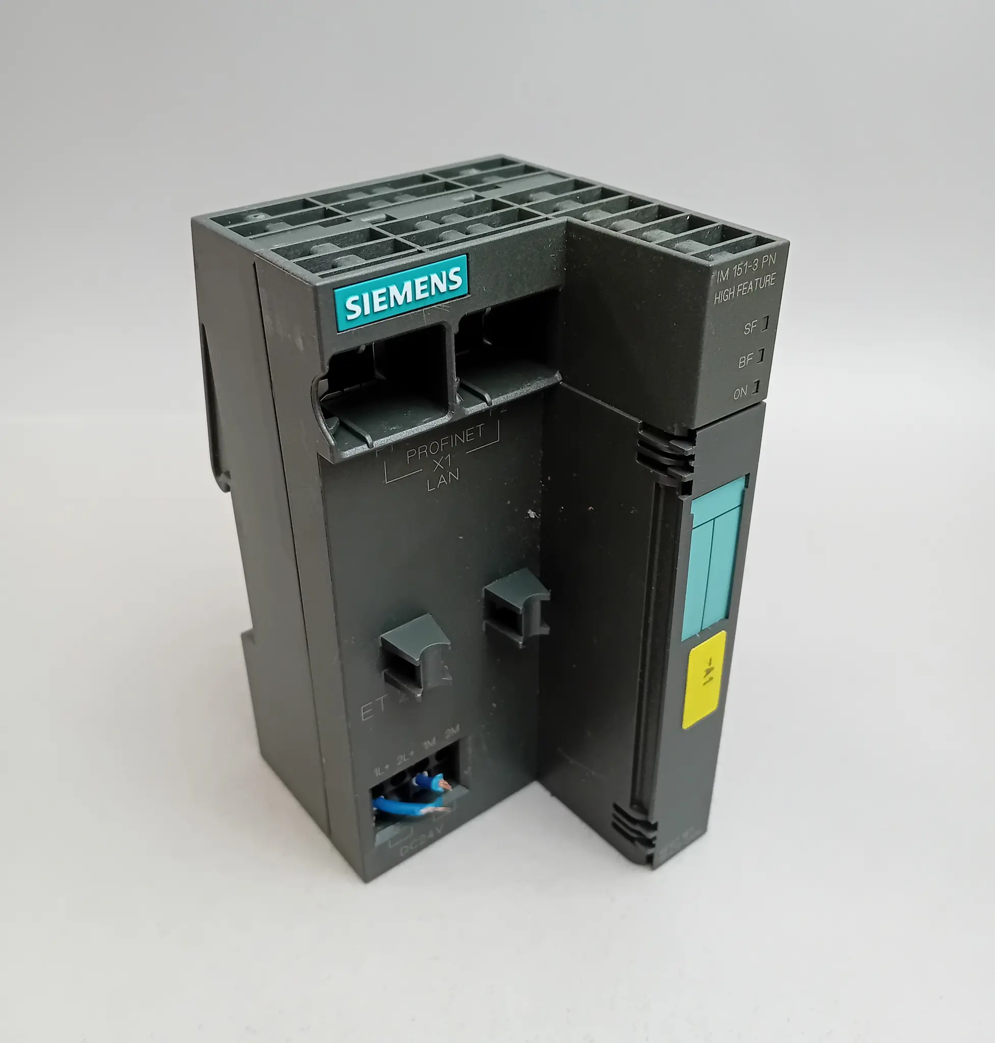 Produktfoto 1 von Siemens 6ES7 151-3BA22-0AB0 / 6ES7151-3BA22-0AB0