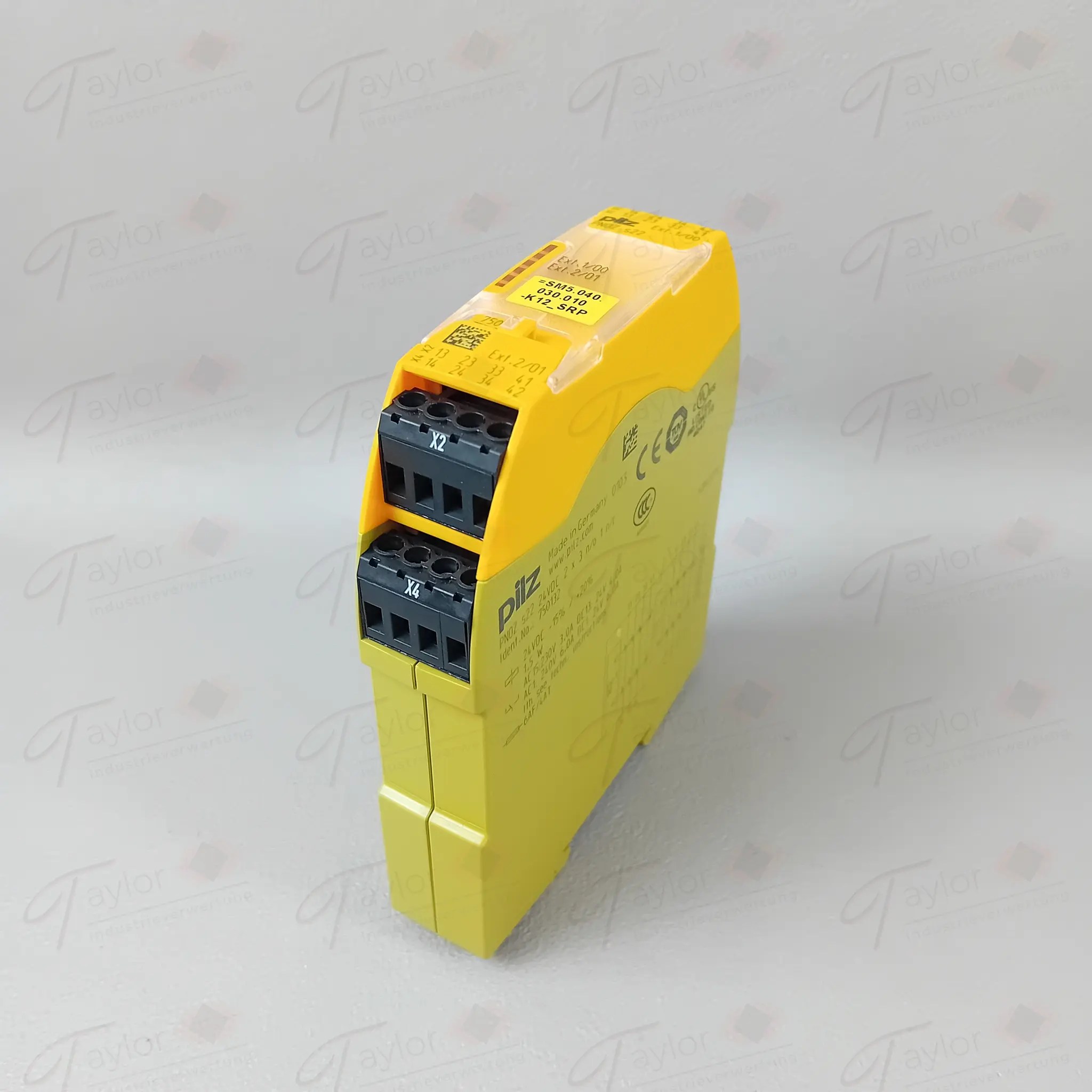 Produktfoto 1 von Pilz 750132 PNOZ s22 24VDC 2 x 3 n/o 1 n/c