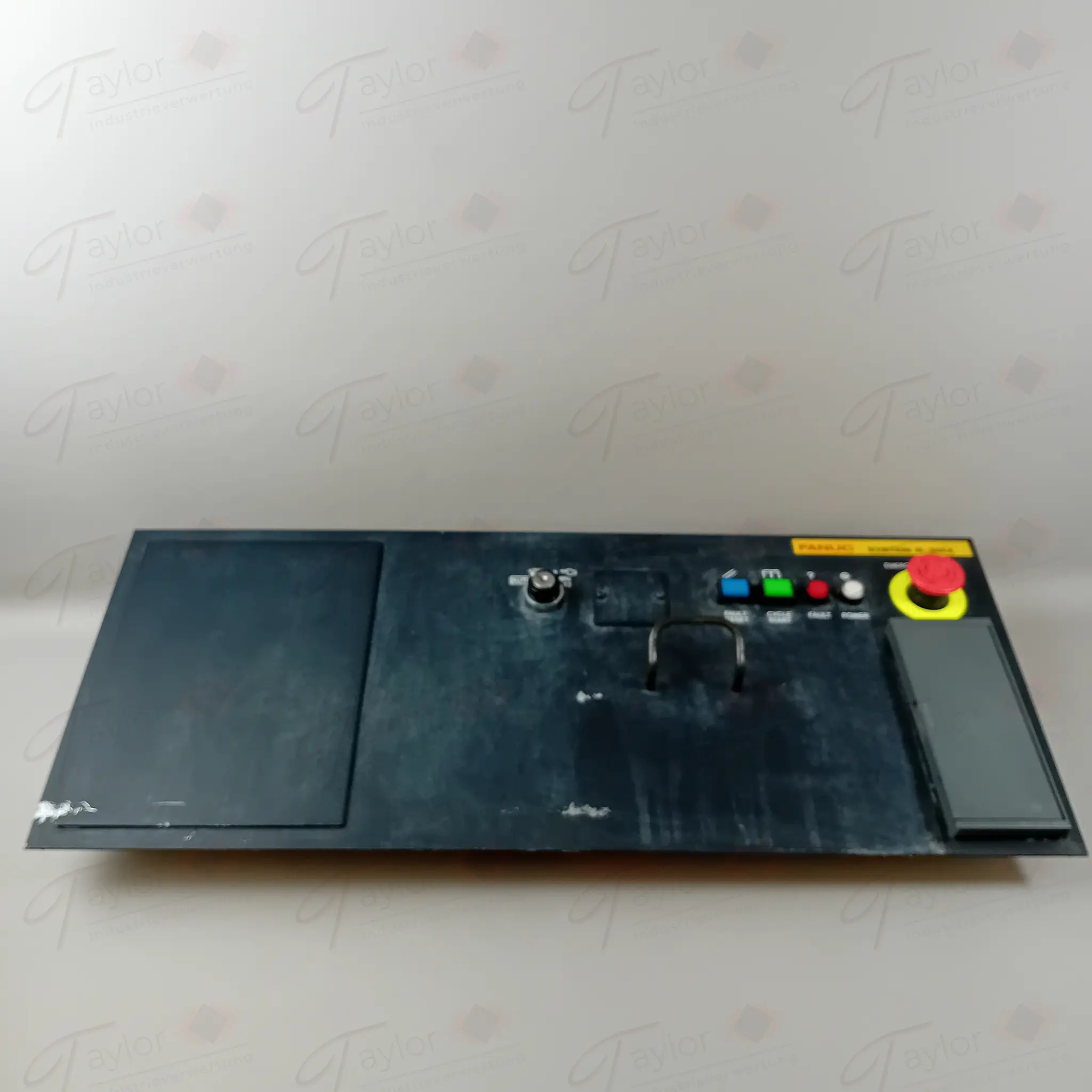 Produktfoto 1 von Fanuc R-30iA Operator`s Panel A05B-2502-C050