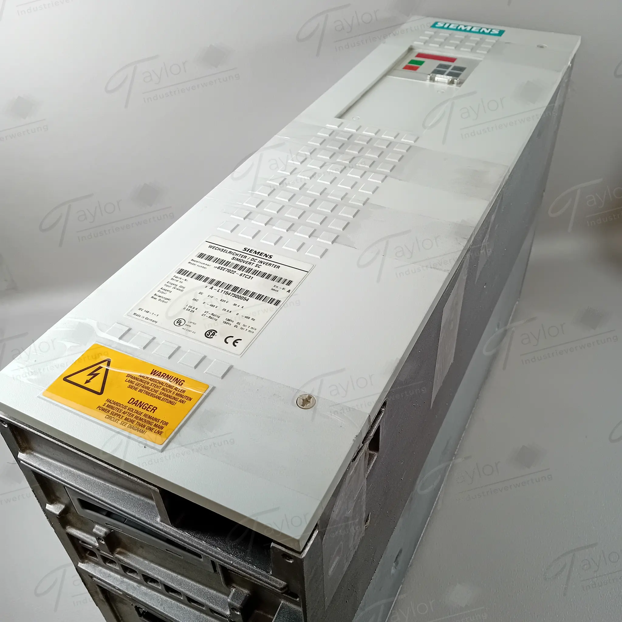 Produktfoto 1 von Siemens 6SE7022-6TC31 neuwertig Scharnier gebrochen