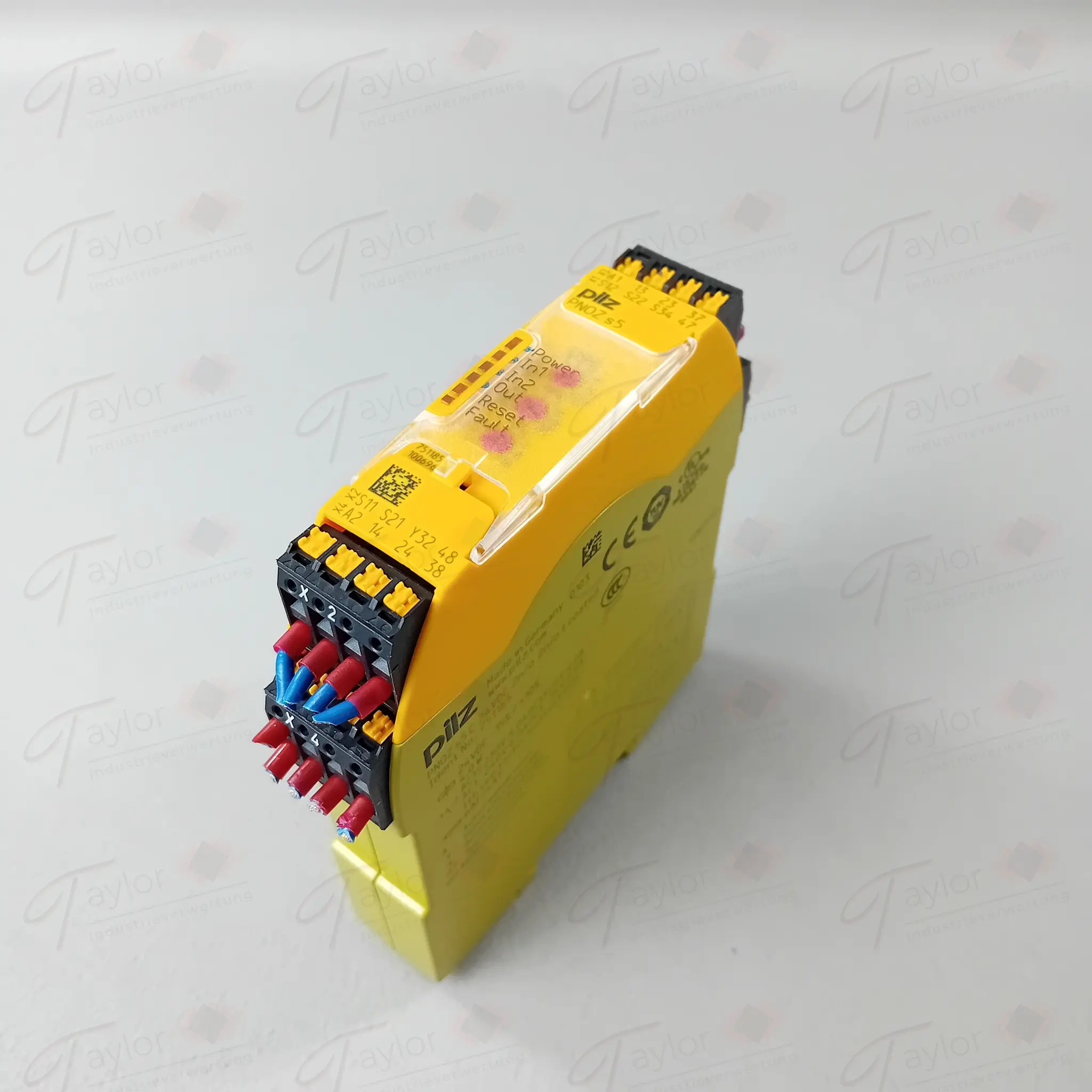 Produktfoto 1 von Pilz 751185 PNOZ s5 C 24VDC 2n/o 2n/o t coated