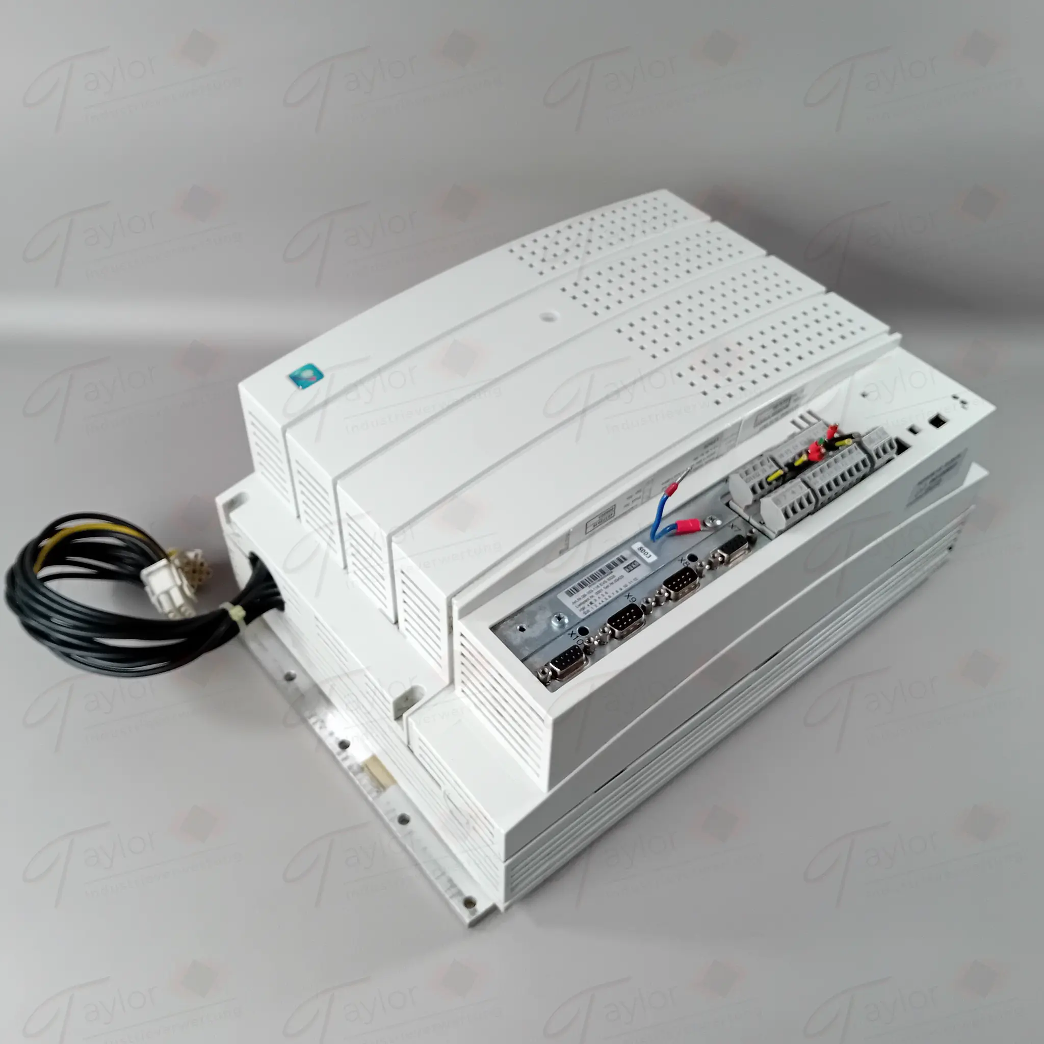 Produktfoto 1 von Lenze EVS9328-KHV531