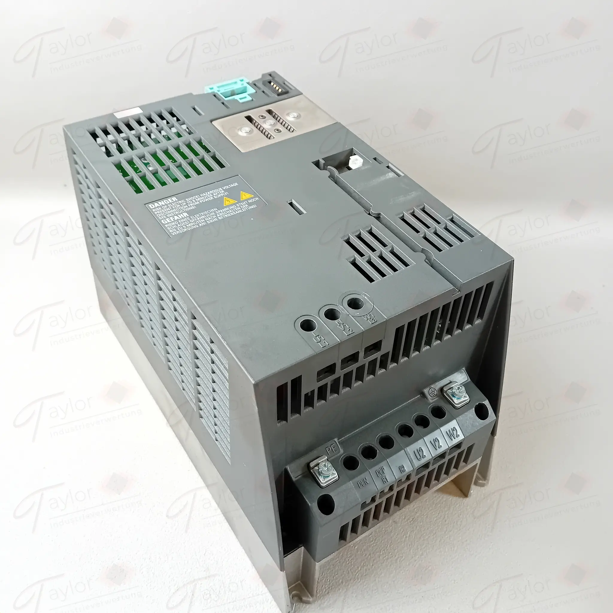 Produktfoto 1 von Siemens 6SL3210-1SE16-0AA0 / 6SL3 210-1SE16-0AA0