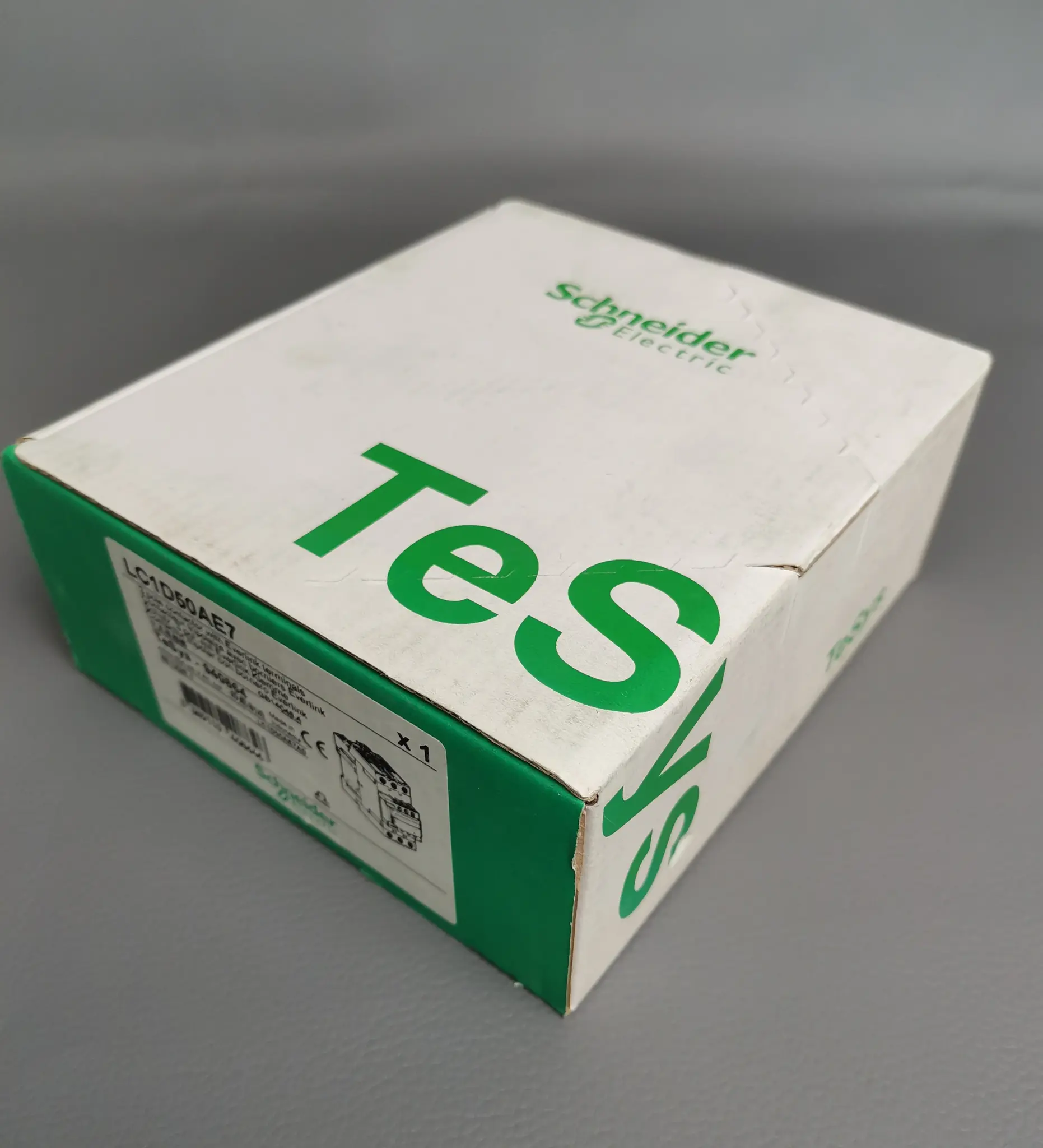 Produktfoto 1 von Schneider TeSys-940864 LC1D50AE7 NEU