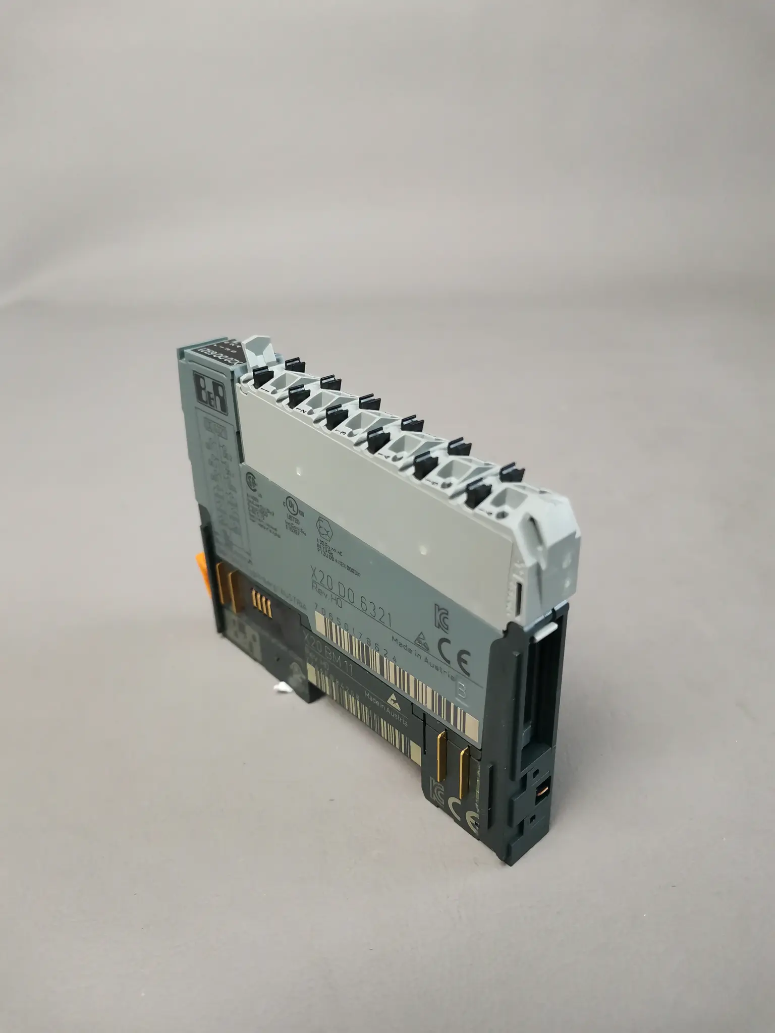 Produktfoto 1 von B&R X20DO6321 + X20BM11 + TB20