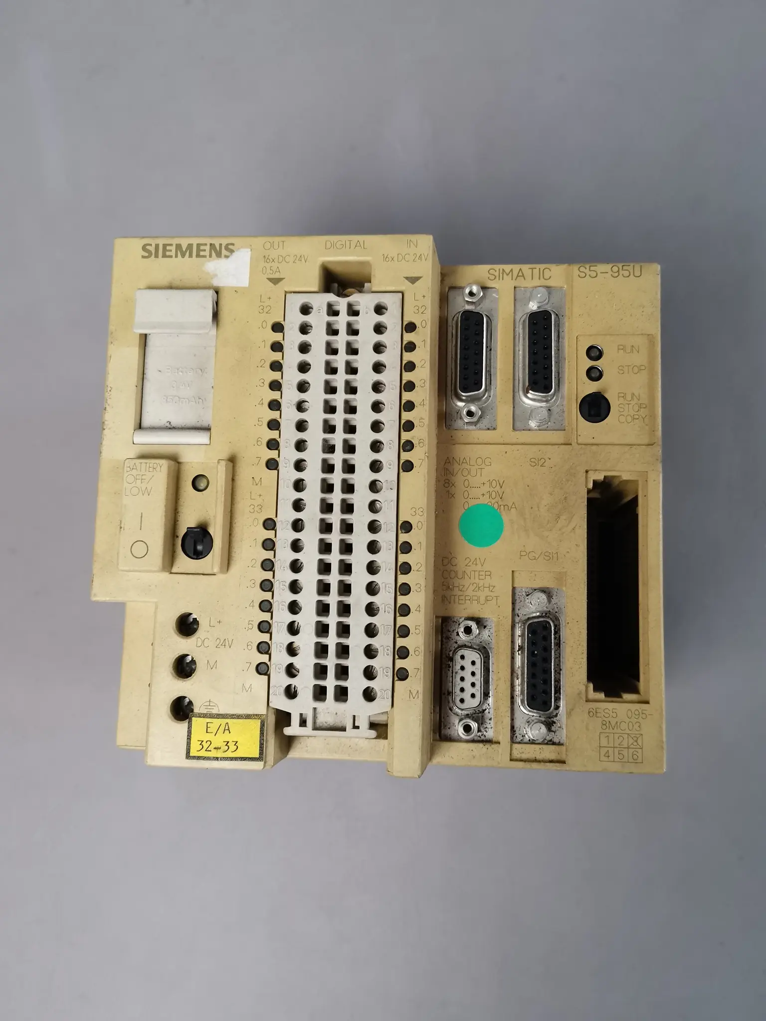 Produktfoto 1 von Siemens 6ES5 095-8MC03 mit Stecker