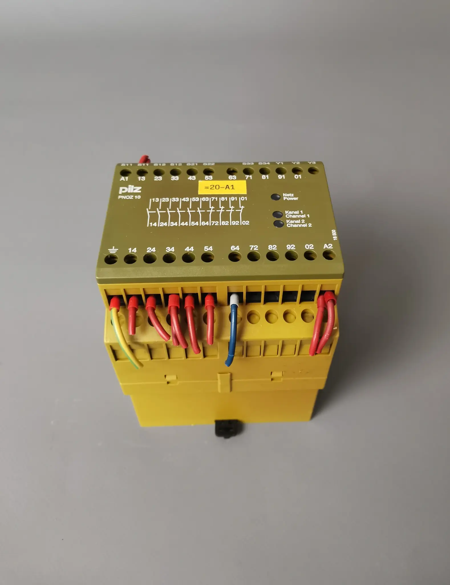 Produktfoto 1 von Pilz PNOZ 10 6S/4Ö 774006