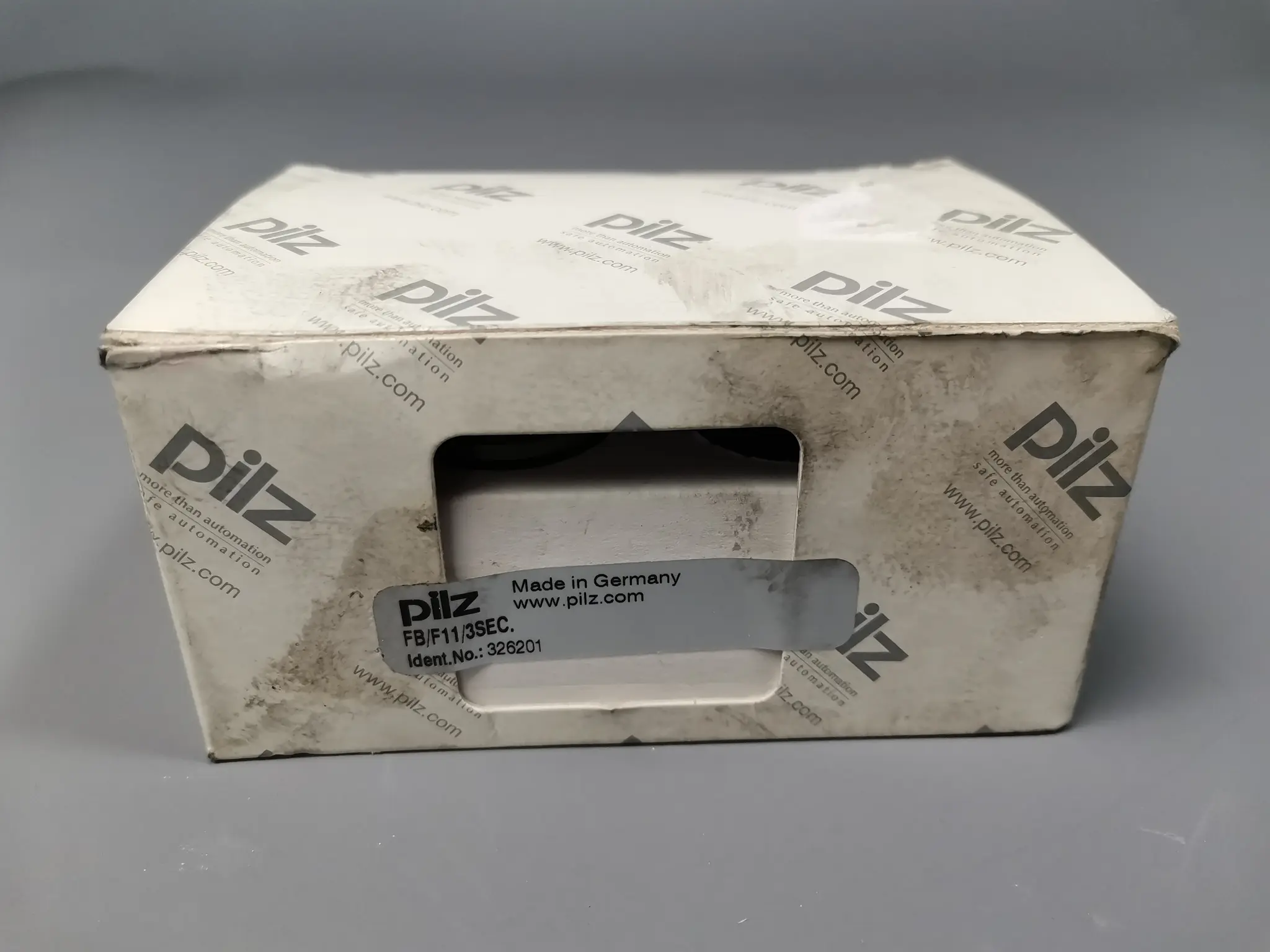 Produktfoto 1 von Pilz Fernbedienung F11 3SEC 326201 2er Set NEU OVP