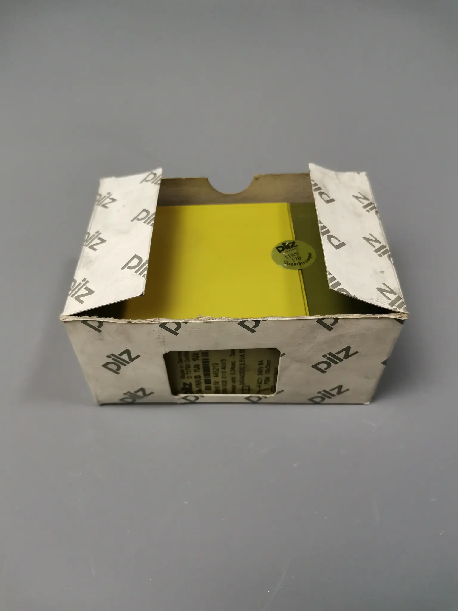 Produktfoto 1 von Pilz PA-1NK/S 1Us 1Uz 445213 NEU