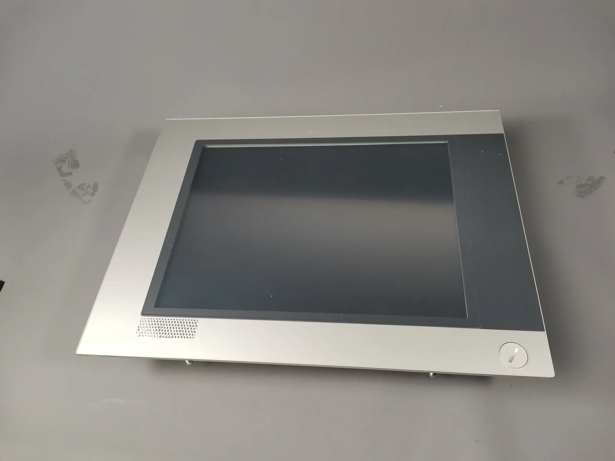 Produktfoto 1 von B&R 5AP1120.1505-000 + 5Z5C01303000L0-000