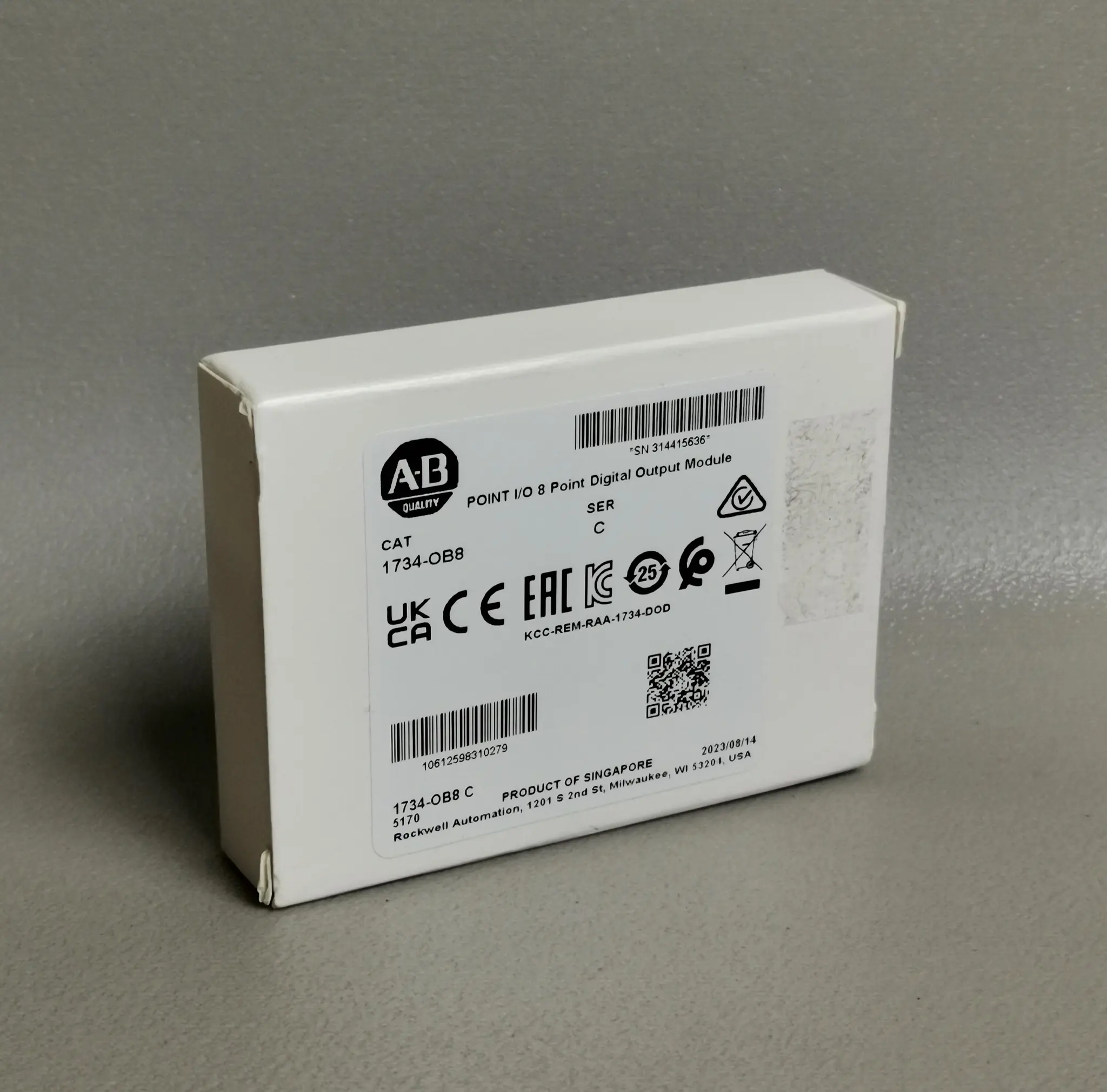 Produktfoto 1 von Allen Bradley 1734-OB8 NEU OVP