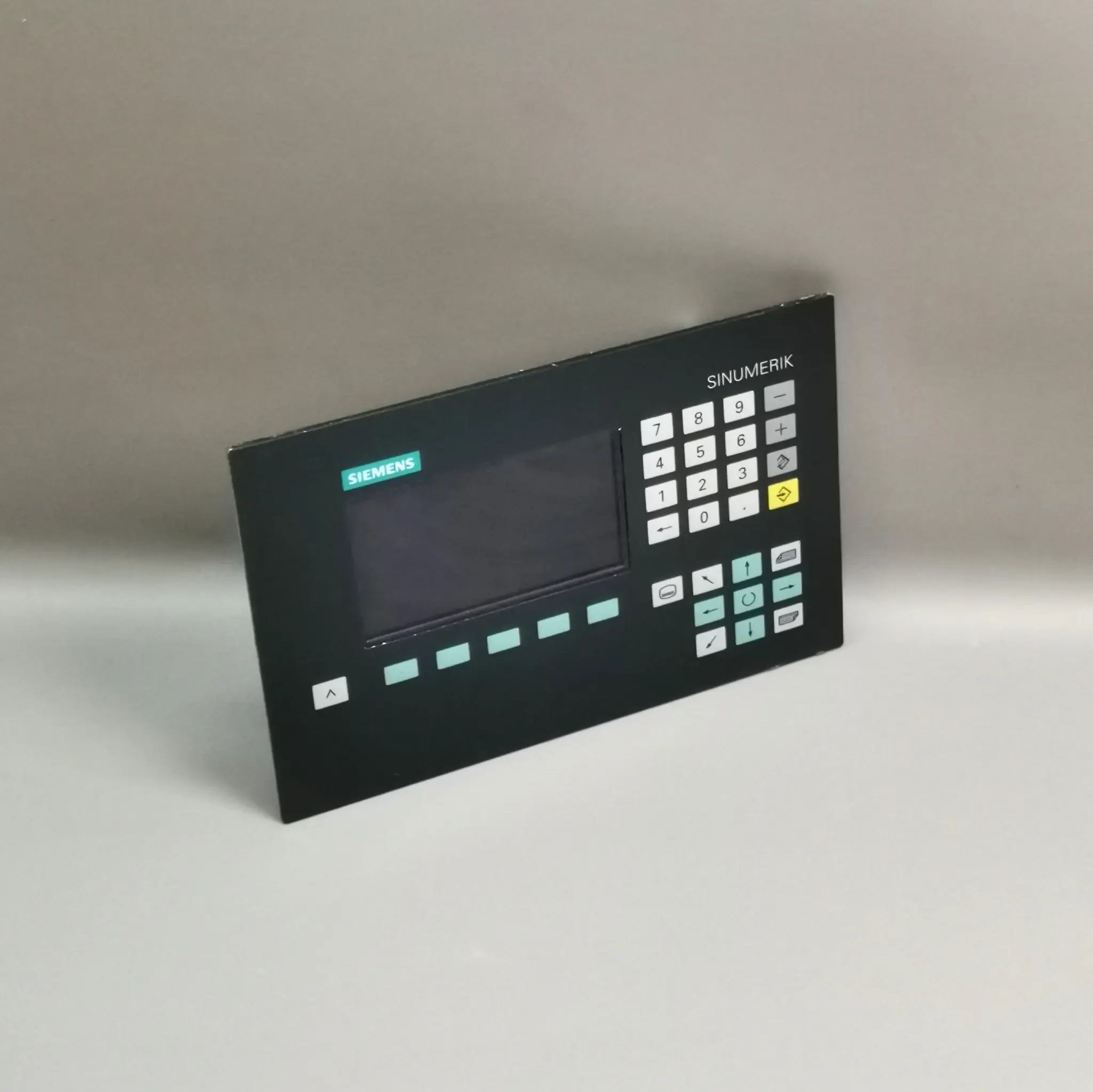 Produktfoto 1 von Siemens 6FC5203-0AB00-0AA0 Bedientafel
