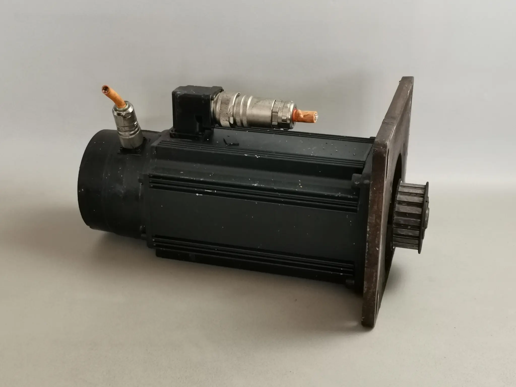 Produktfoto 1 von Indramat MAC090B-0-PD-2-C/110-A-0 222884
