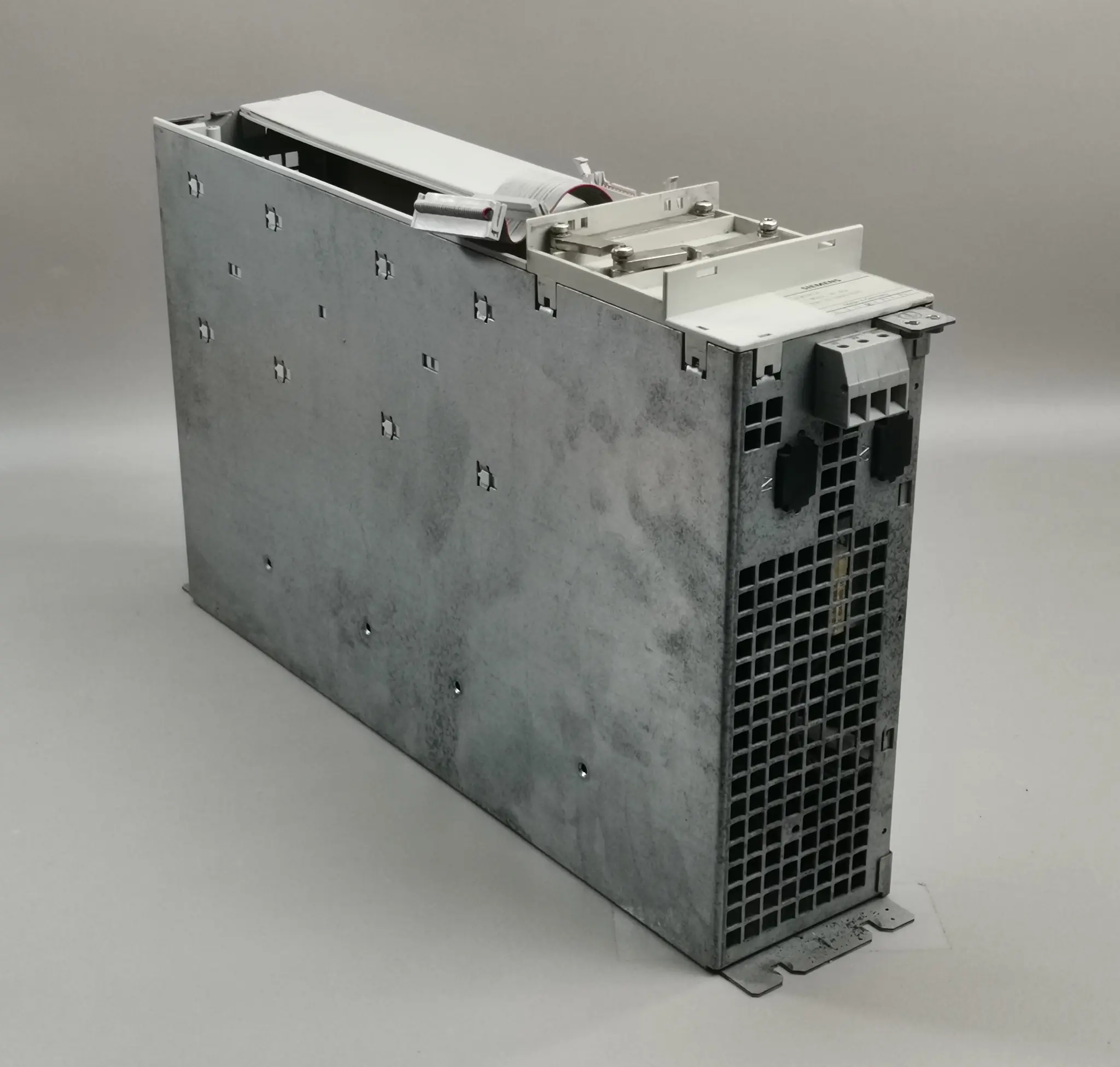 Produktfoto 1 von Siemens 6SN1123-1AA00-0DA0 ohne kl. Abdeckung