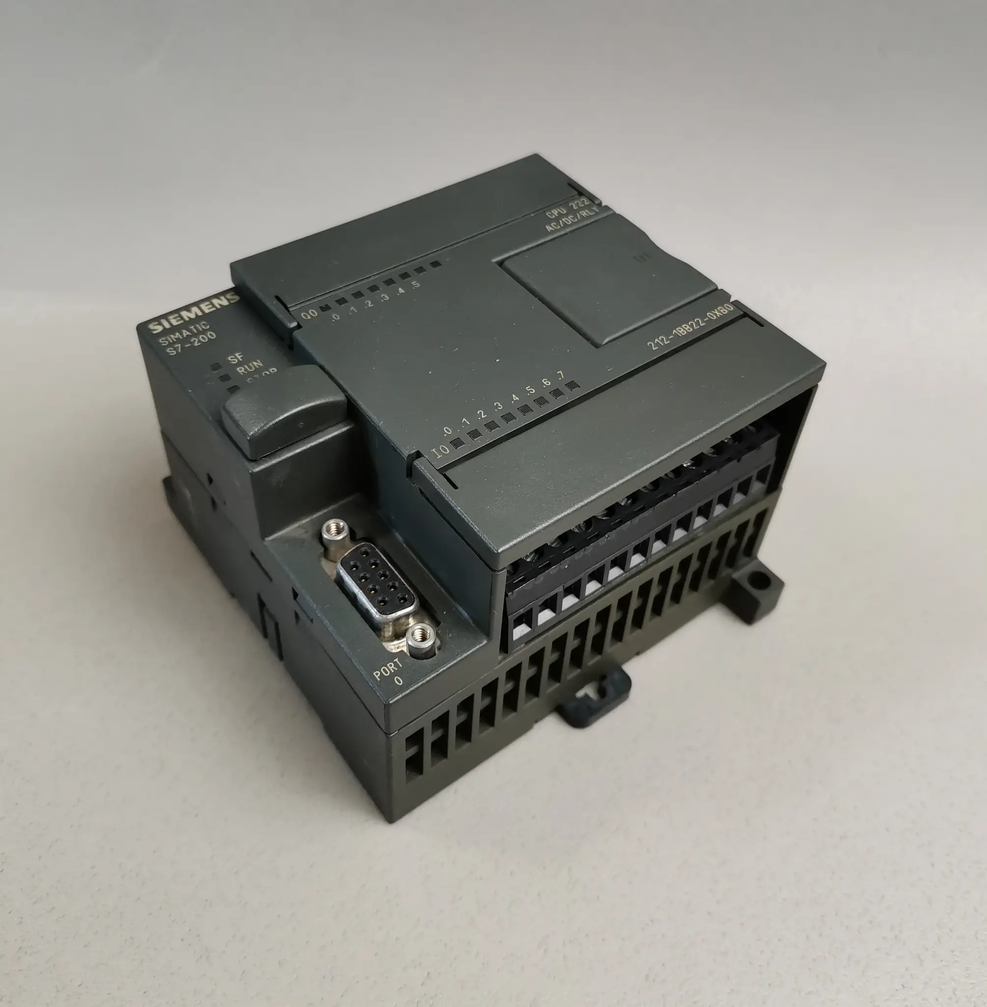 Produktfoto 1 von Siemens 6ES7 212-1BB22-0XB0 / 6ES7212-1BB22-0XB0