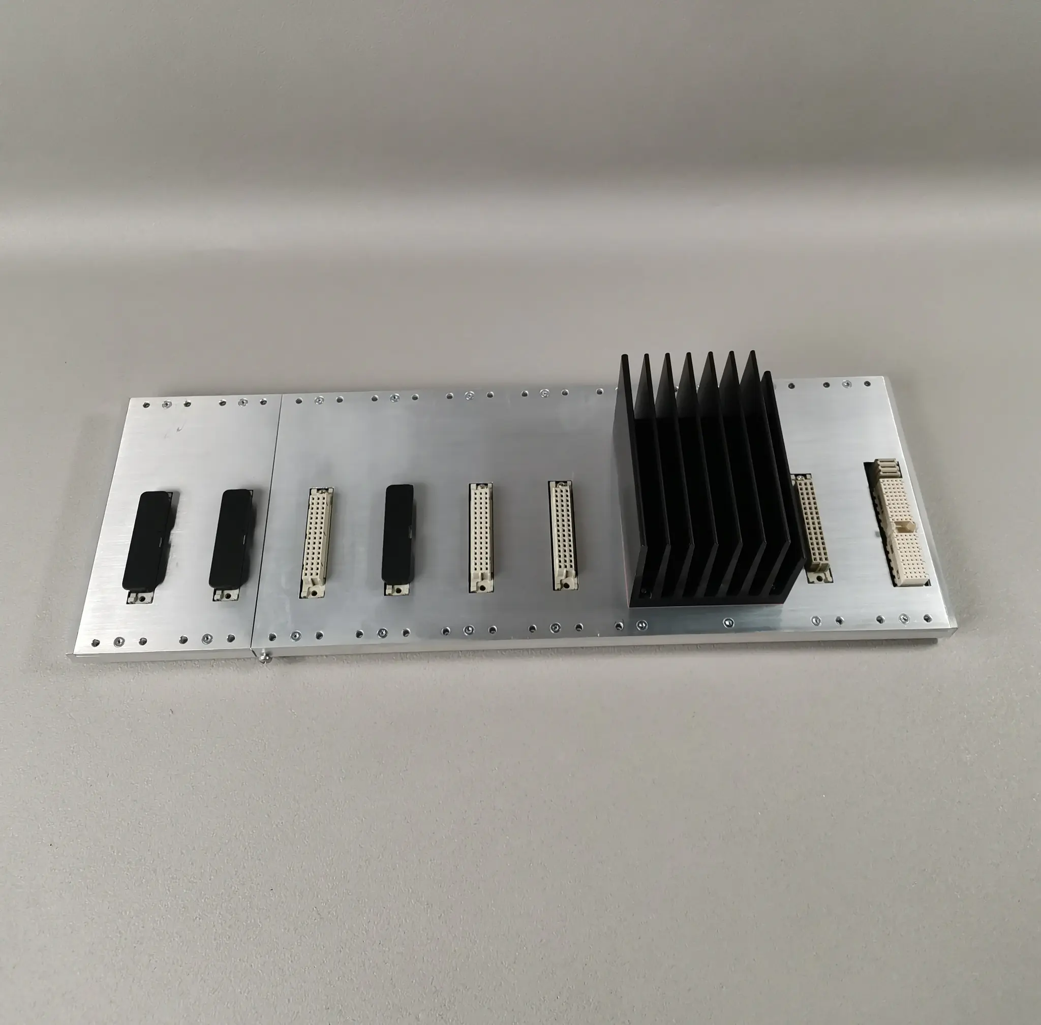 Produktfoto 1 von Hirschmann MB-2T MICE Backplane