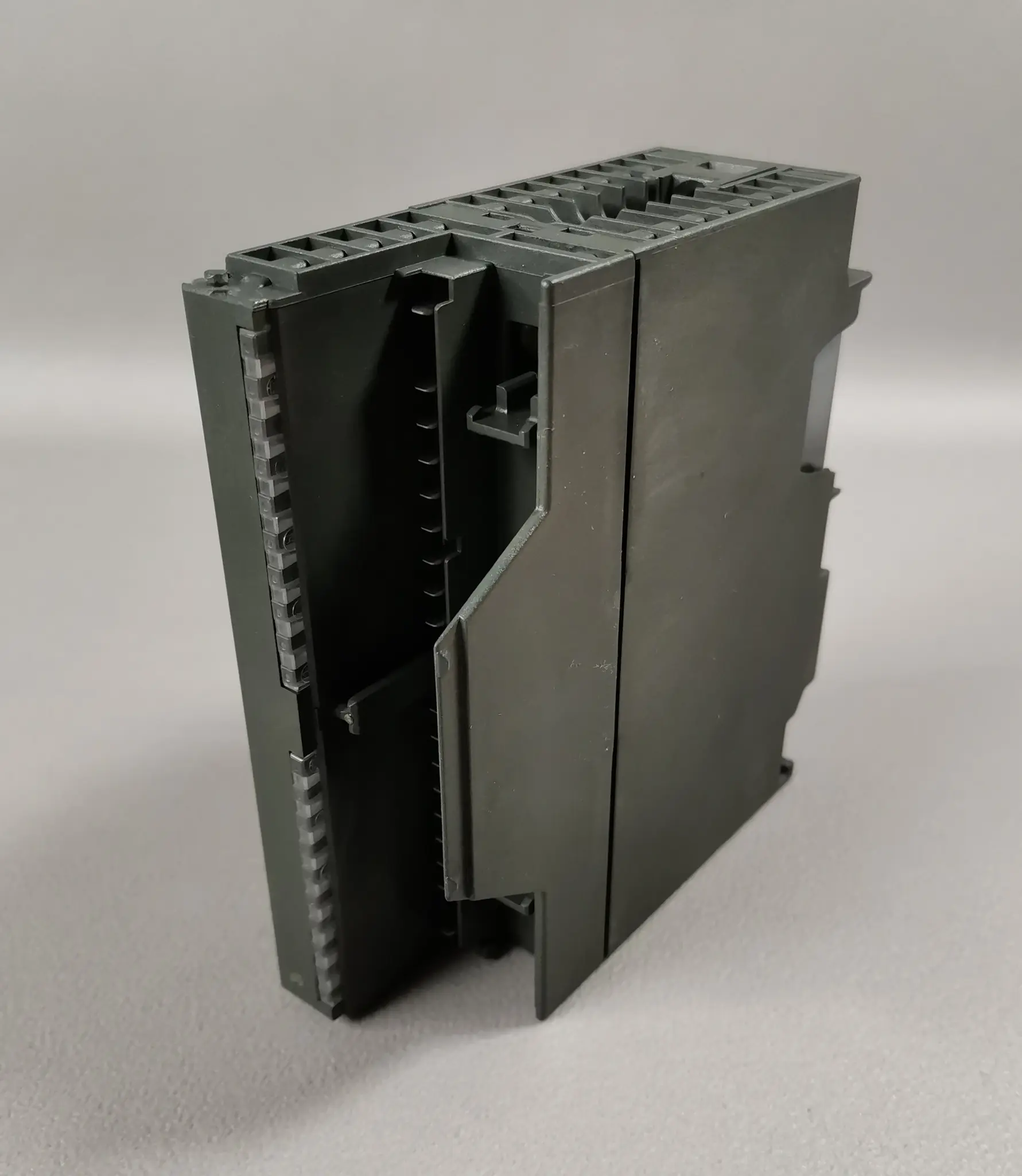 Produktfoto 1 von Siemens 6ES7 332-5HD01-0AB0 / 6ES7332-5HD01-0AB0 ohne Klappe