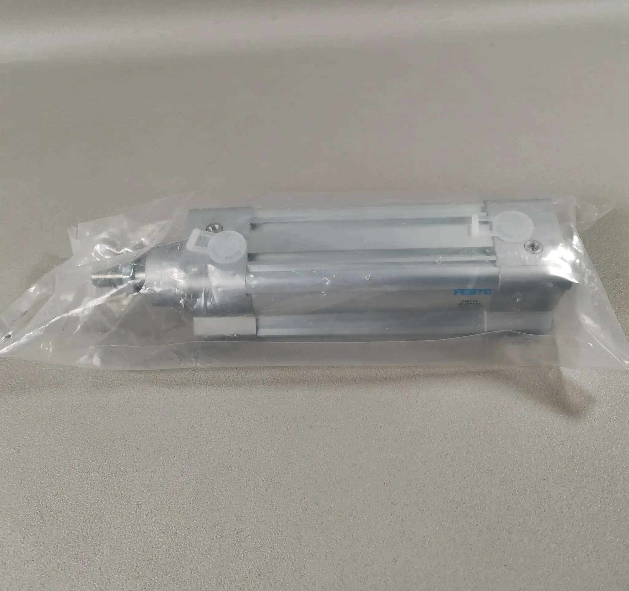 Produktfoto 1 von Festo 1376659 DSBC-40-80-PPVA-N3 NEU