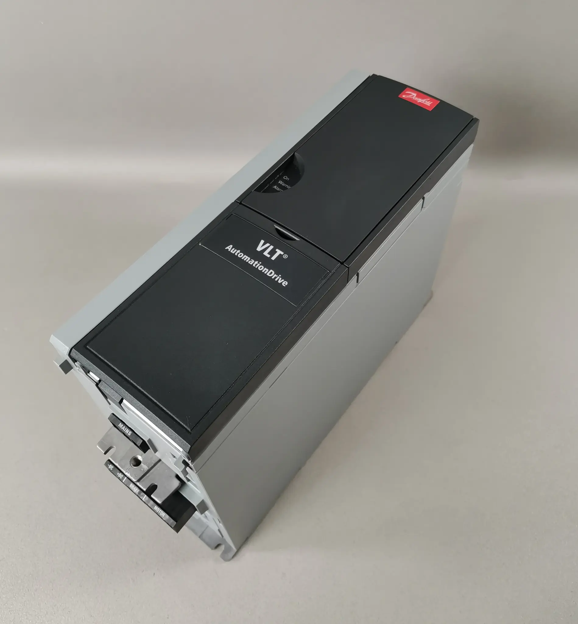 Produktfoto 1 von Danfoss 131B0093 FC-302PK37T5E20H2XXXXXXSXXXXAXBXCXXXXDX