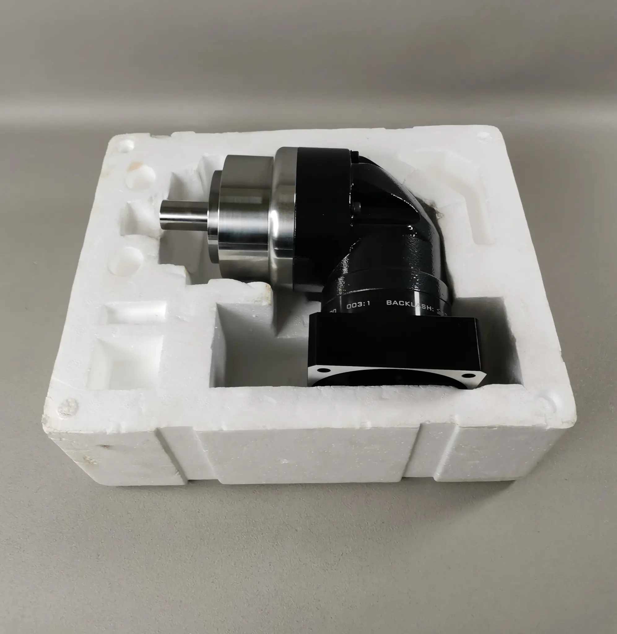 Produktfoto 1 von Apex AER090 Winkelgetriebe NEU