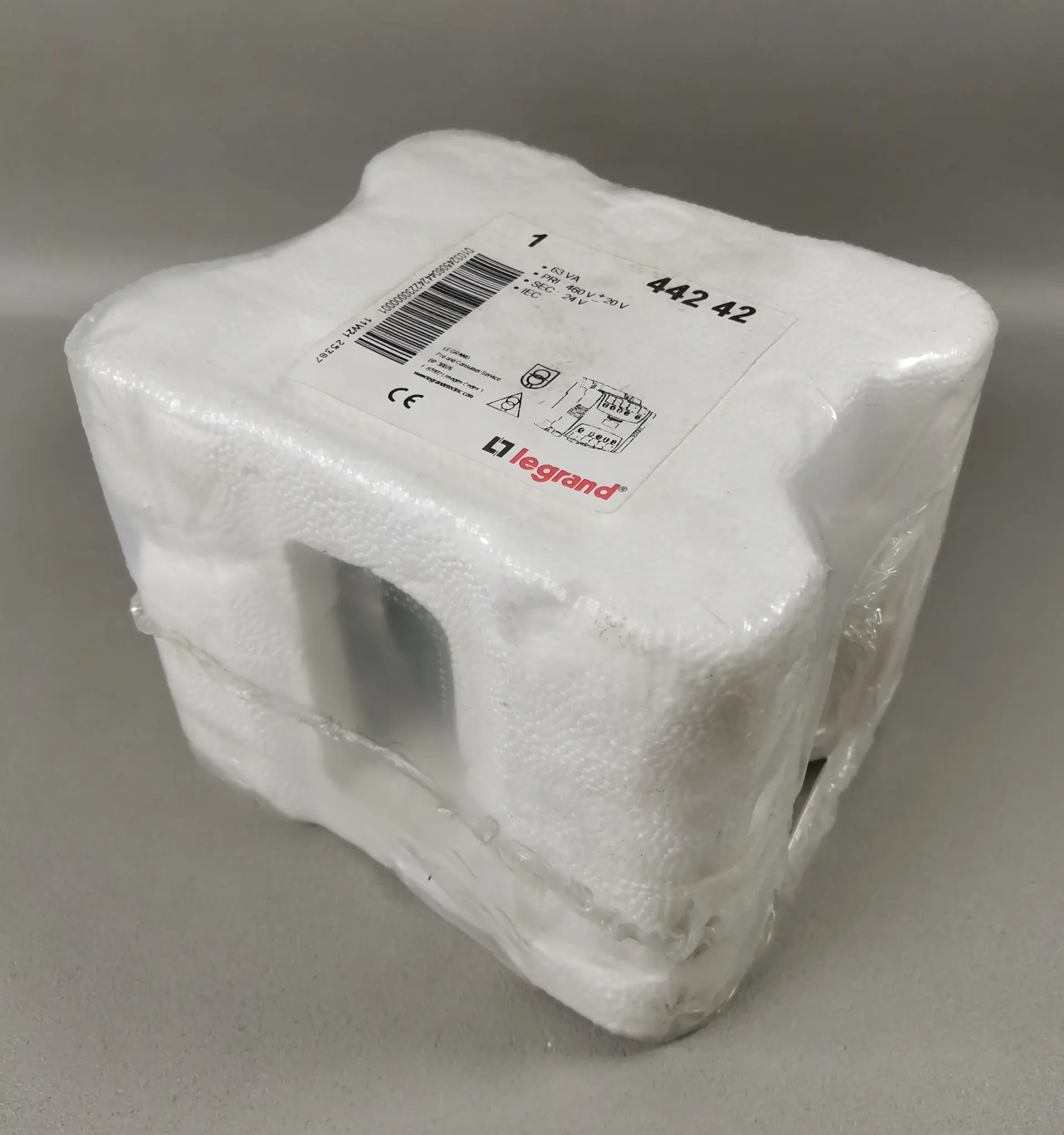 Produktfoto 1 von Legrand 442 42 63VA PRI 460V +-20V SEC 24V IEC NEU OVP versiegelt