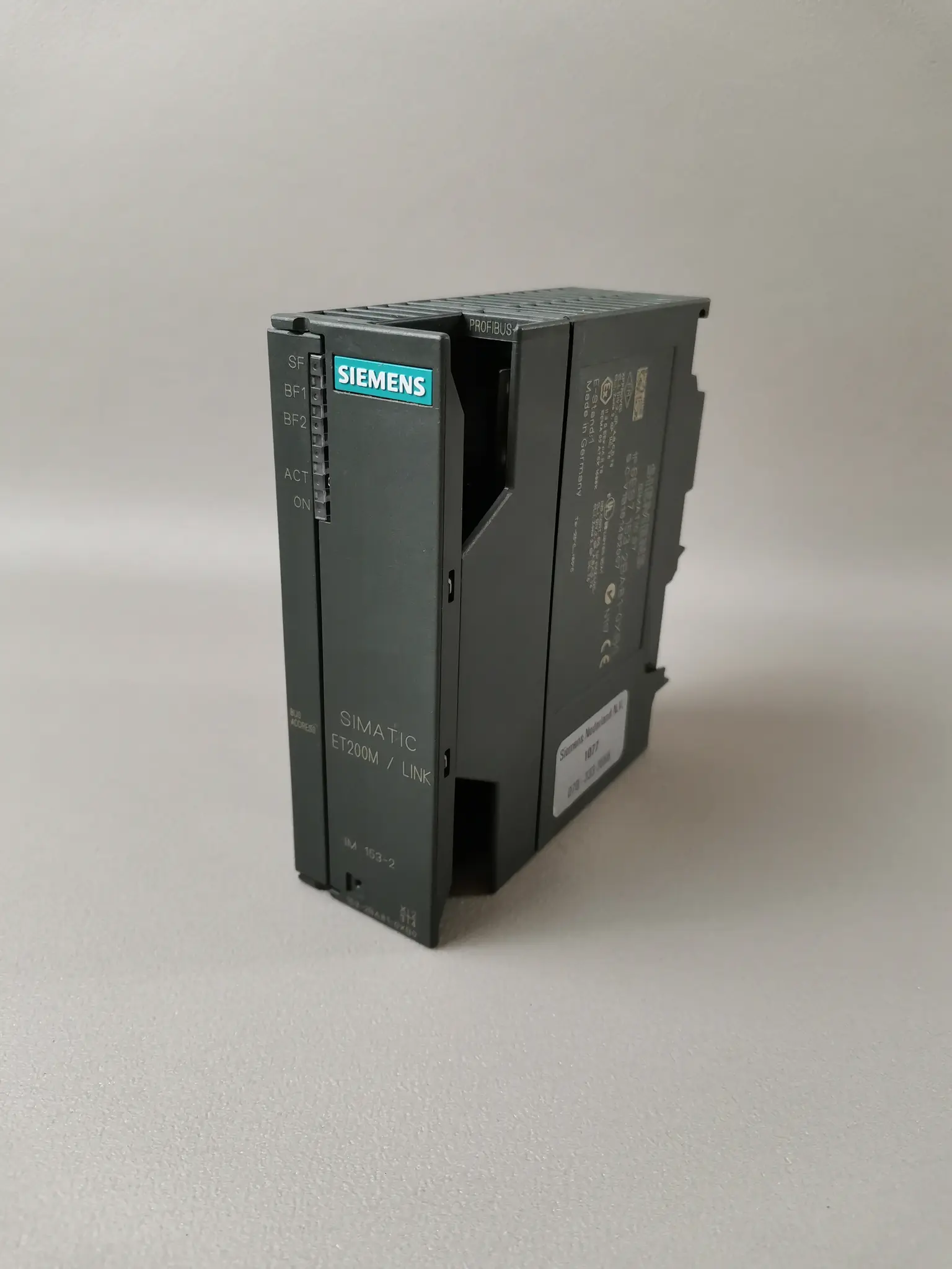 Produktfoto 1 von Siemens 6ES7 153-2BA81-0XB0 / 6ES7153-2BA81-0XB0