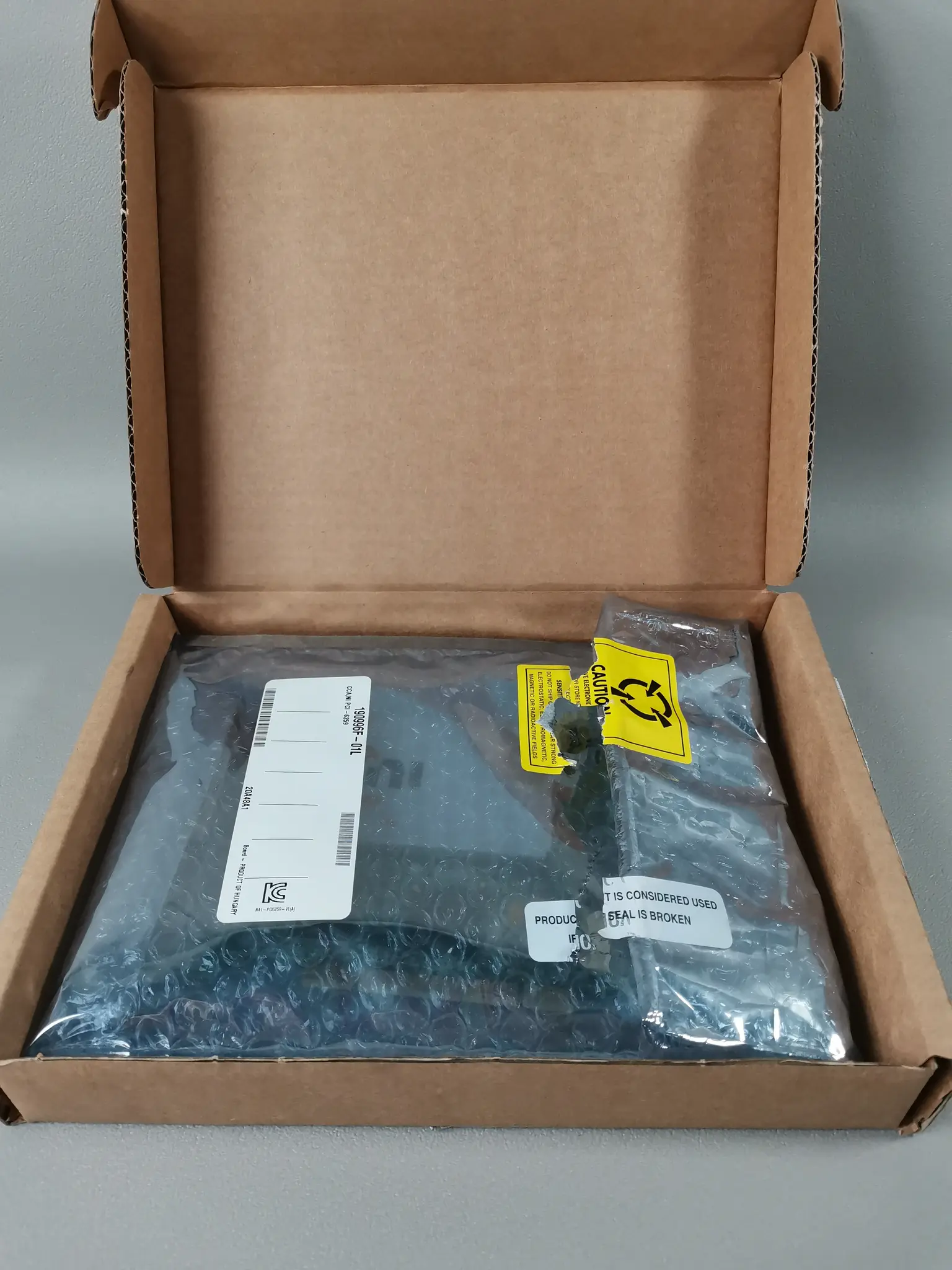 Produktfoto 1 von National Instruments 20A48A1 190996F-01L NEU OVP