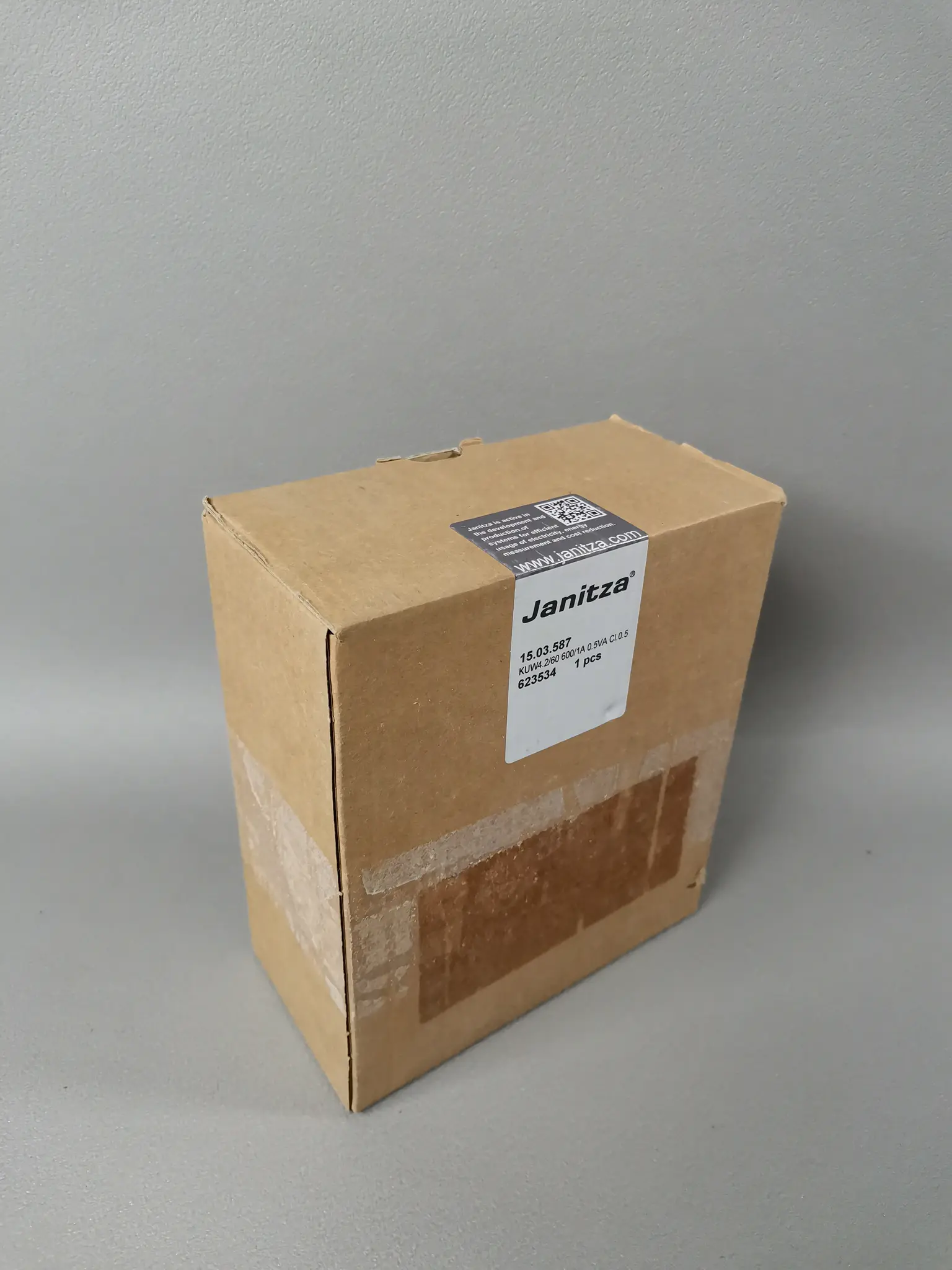 Produktfoto 1 von Janitza KUW4.2/60 600/1A 0,5VA CI.0.5 623534 NEU OVP