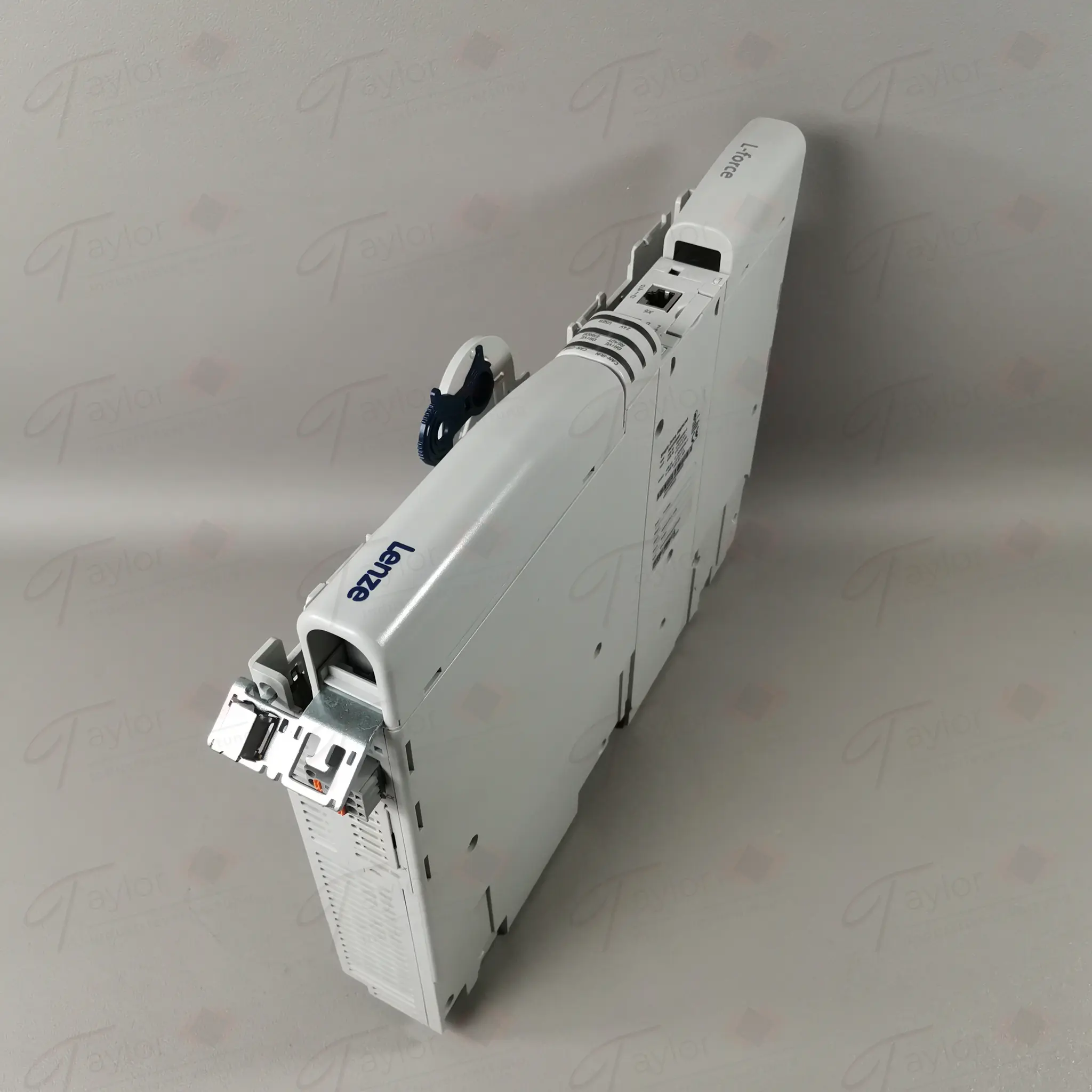 Produktfoto 1 von Lenze E94ASHE0024 HW 2F