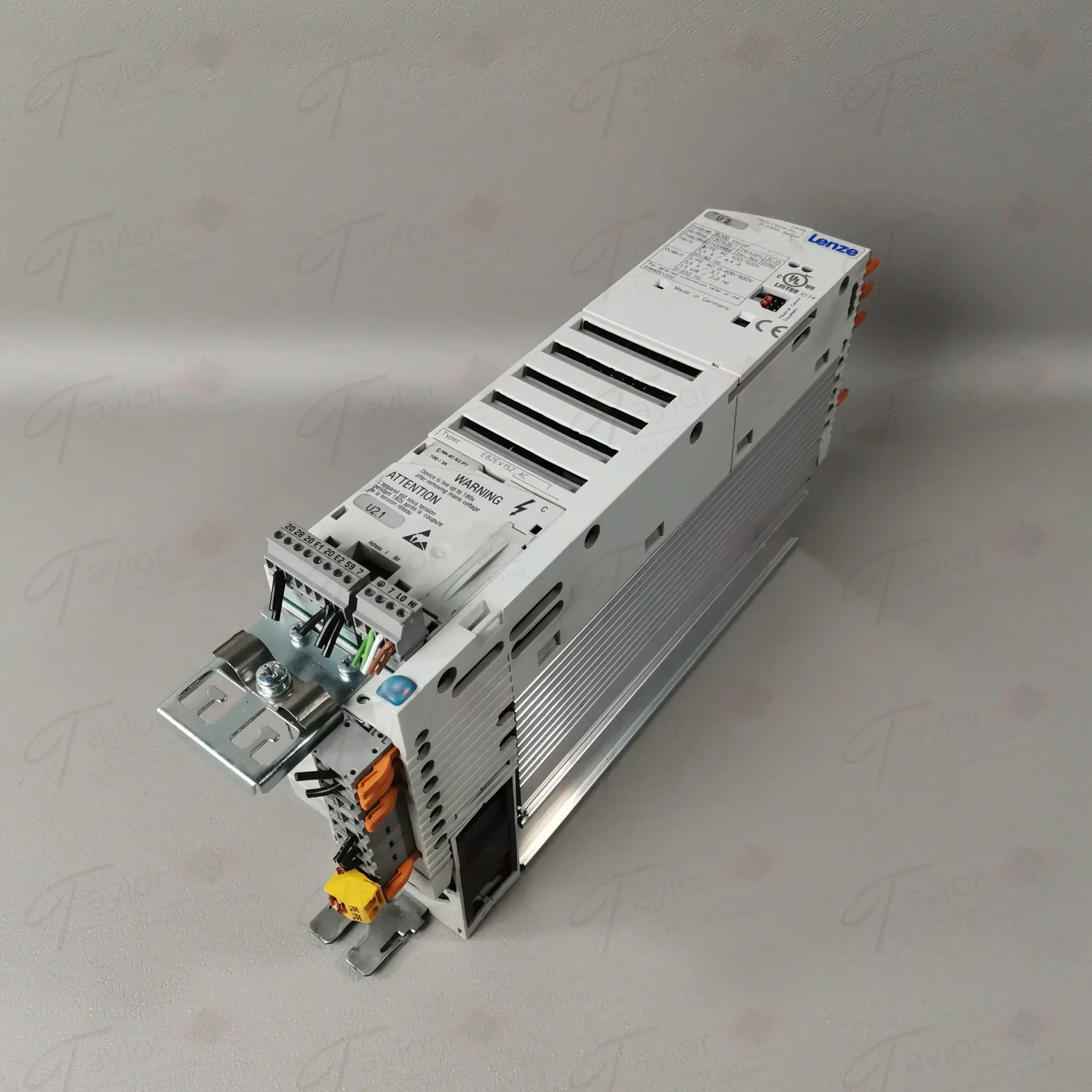 Produktfoto 1 von Lenze E82EV152_4C