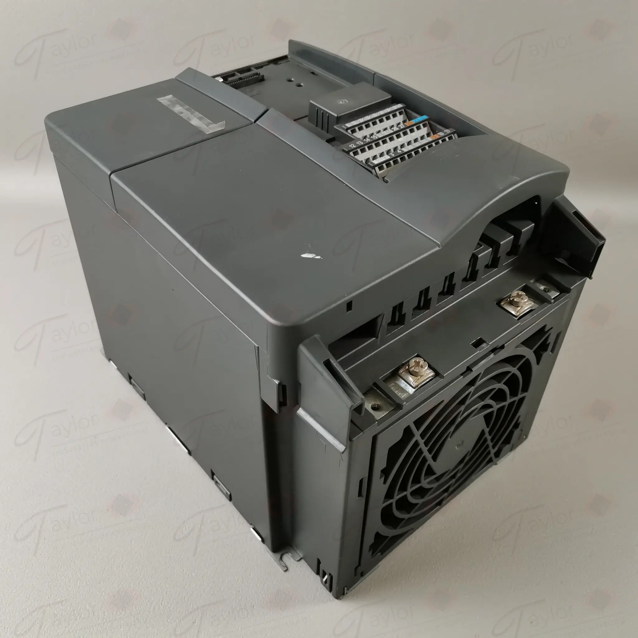 Produktfoto 1 von Siemens 6SE6440-2UE21-5CA1 / 6SE6 440-2UE21-5CA1 ohne Display