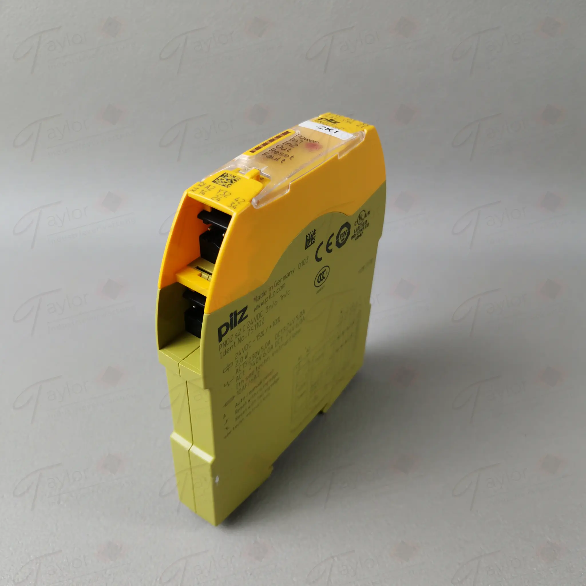 Produktfoto 1 von Pilz 751102 PNOZ s2 C 24VDC 3n/o 1n/c