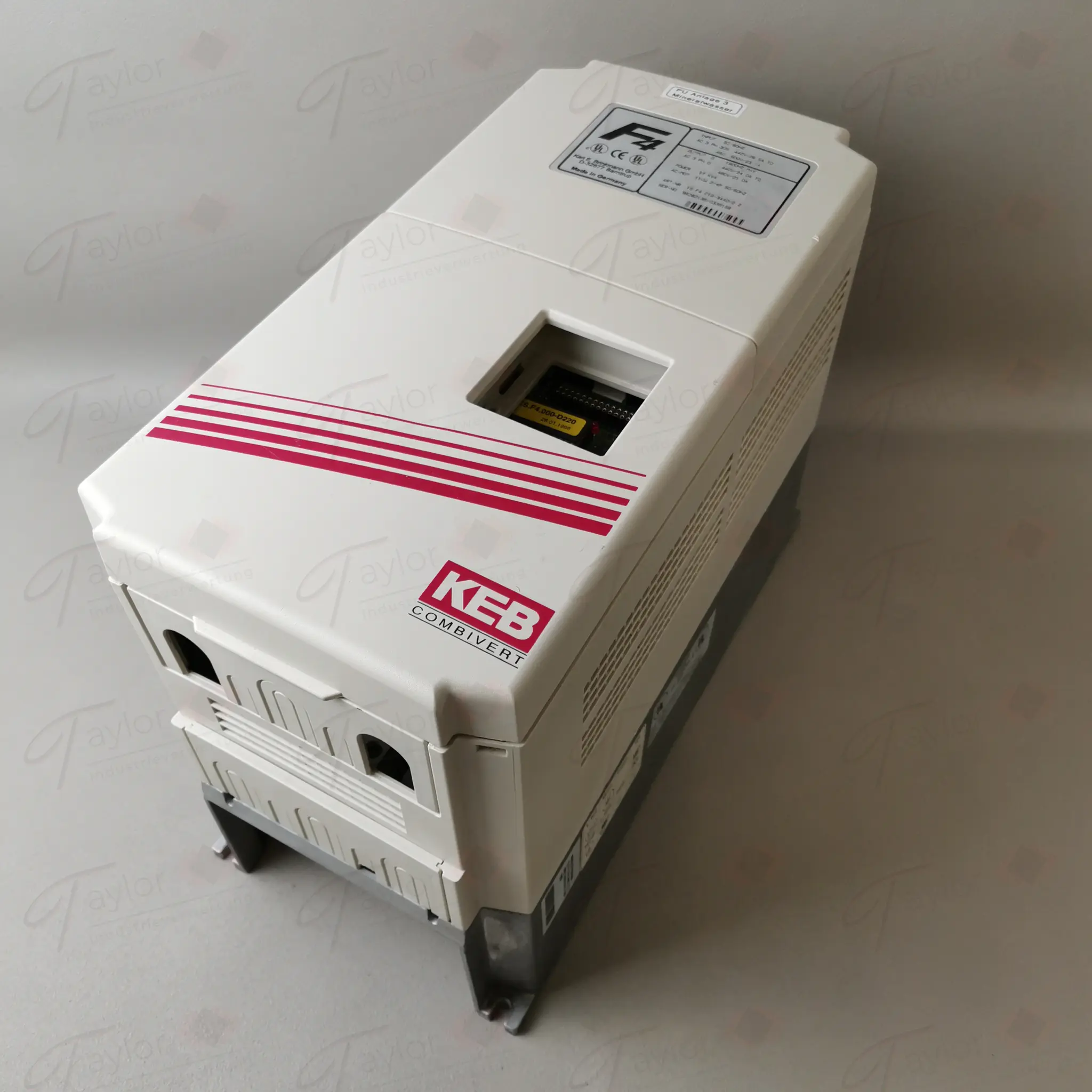 Produktfoto 1 von KEB 15.F4.C1G-3440/2.2 ohne Einsatz