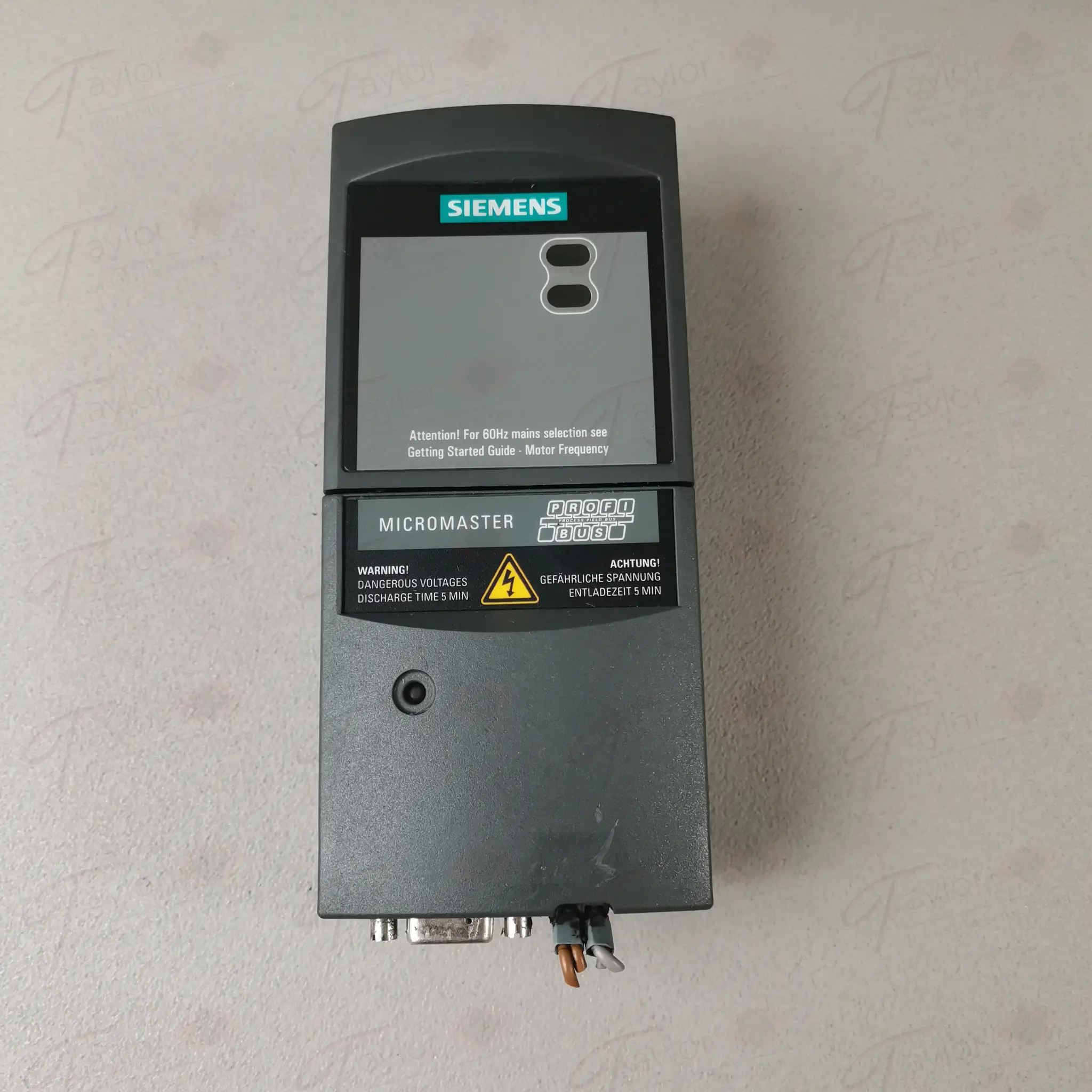 Produktfoto 1 von Siemens 6SE6400-1PB00-0AA0 / 6SE6 400-1PB00-0AA0