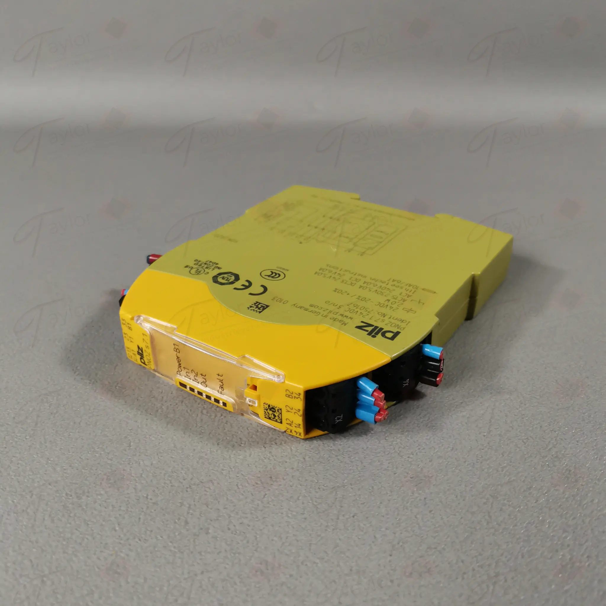 Produktfoto 1 von Pilz 750167 PNOZ s7.1 24VDC 3 n/o