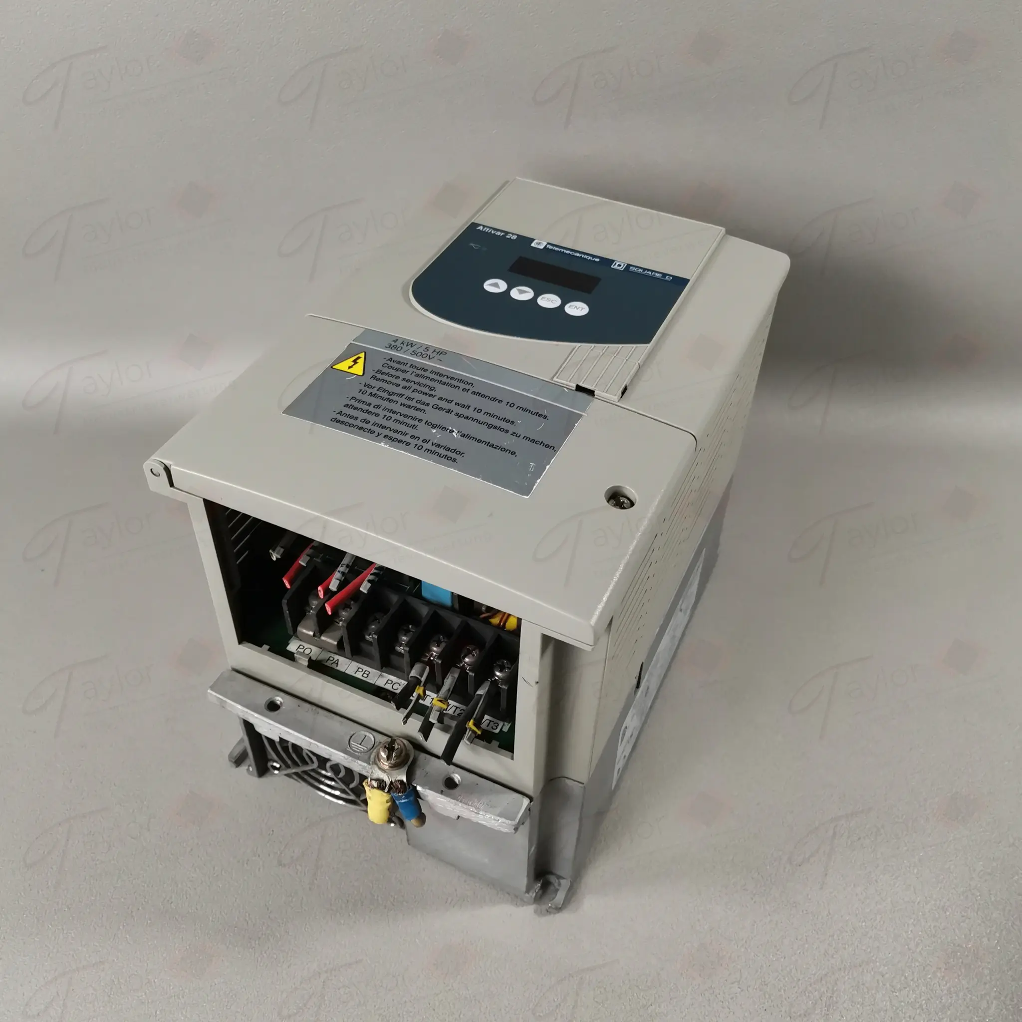 Produktfoto 1 von Telemecanique ATV28HU72N4 ohne Klappe