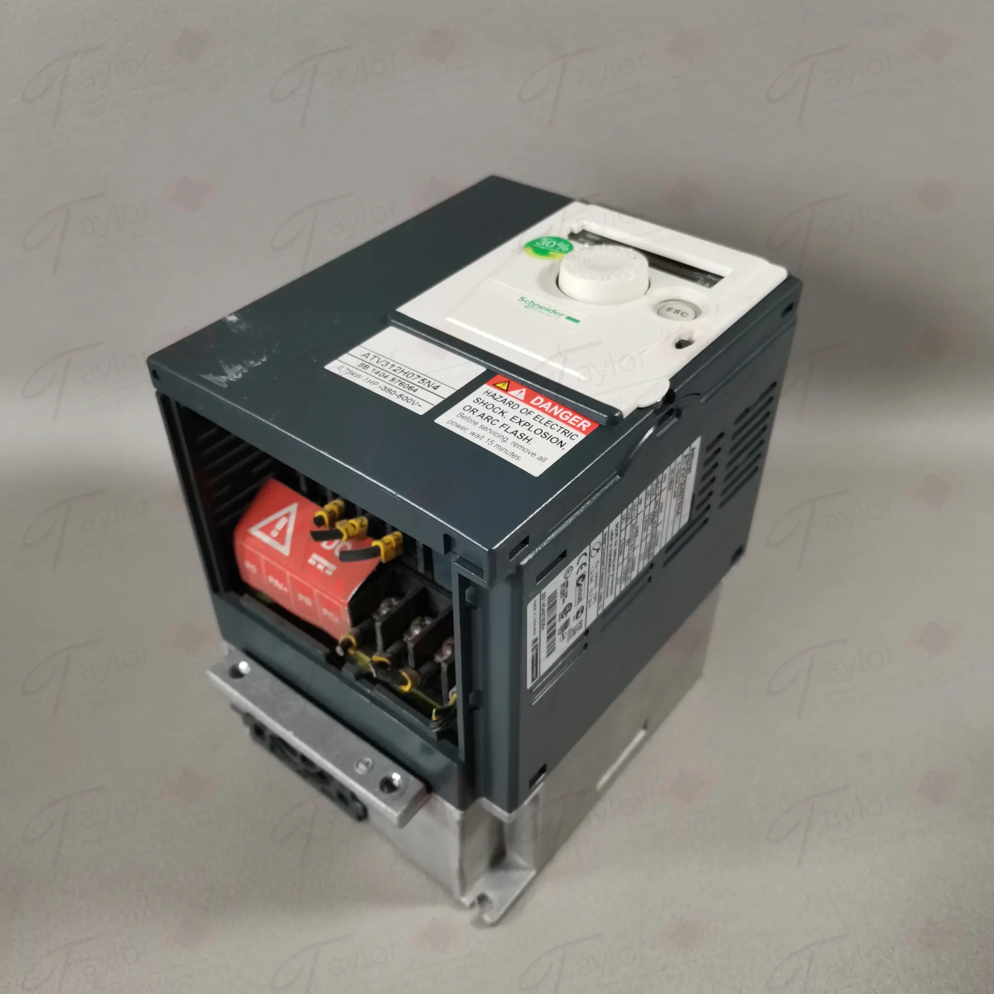 Produktfoto 1 von Schneider / Telemecanique Altivar ATV312H075N4 ohne Klappe