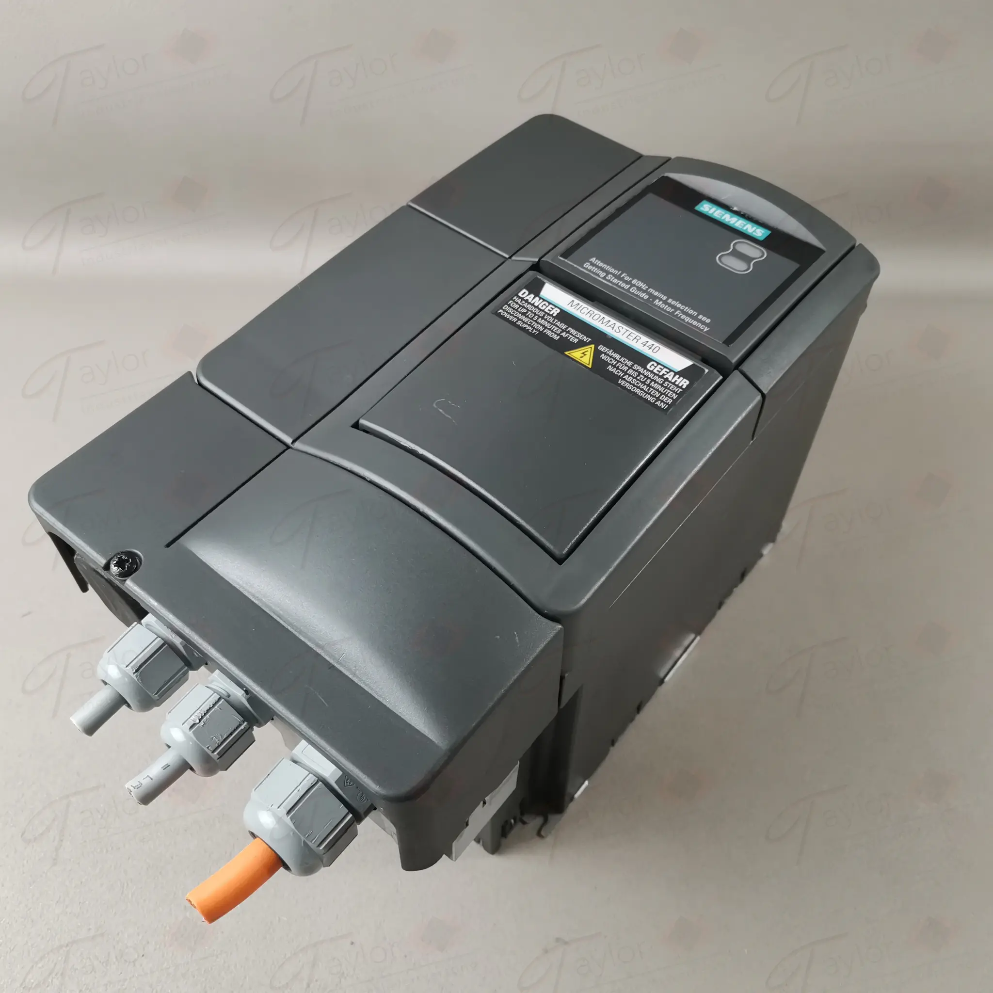 Produktfoto 1 von Siemens 6SE6440-2UC22-2BA1 / 6SE6 440-2UC22-2BA1