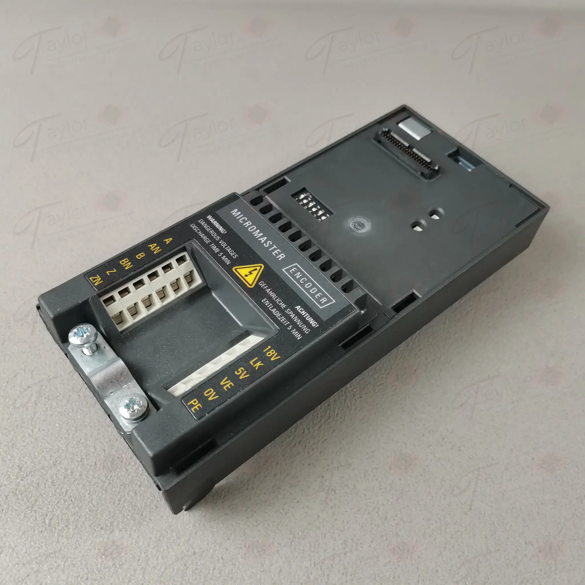 Produktfoto 1 von Siemens 6SE6400-0EN00-0AA0 / 6SE6 400-0EN00-0AA0 ohne Abdeckung