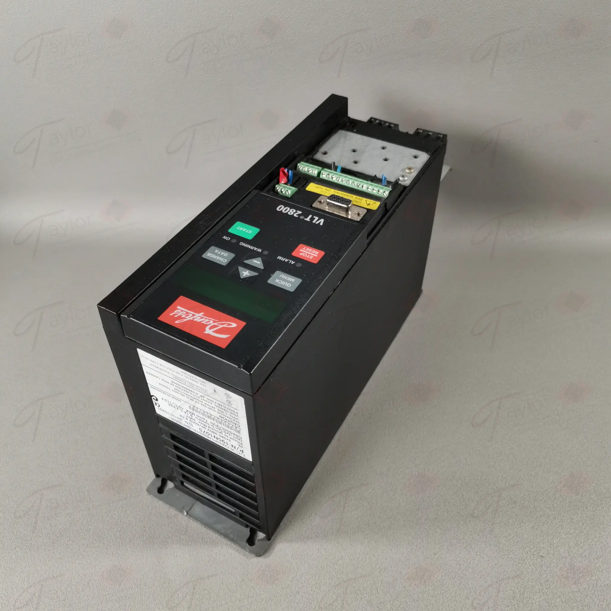 Produktfoto 1 von Danfoss VLT2840PT4B20STR1DBF00A00 Klappe fehlt