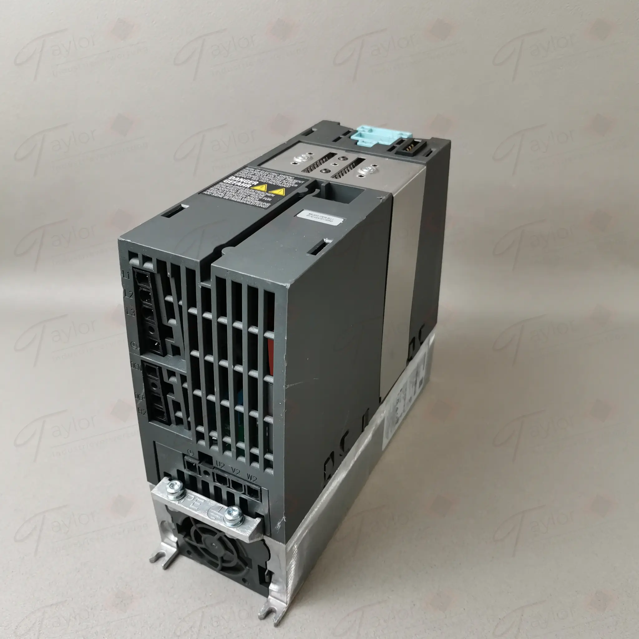 Produktfoto 1 von Siemens 6SL3210-1PE18-0UL1 / 6SL3 210-1PE18-0UL1