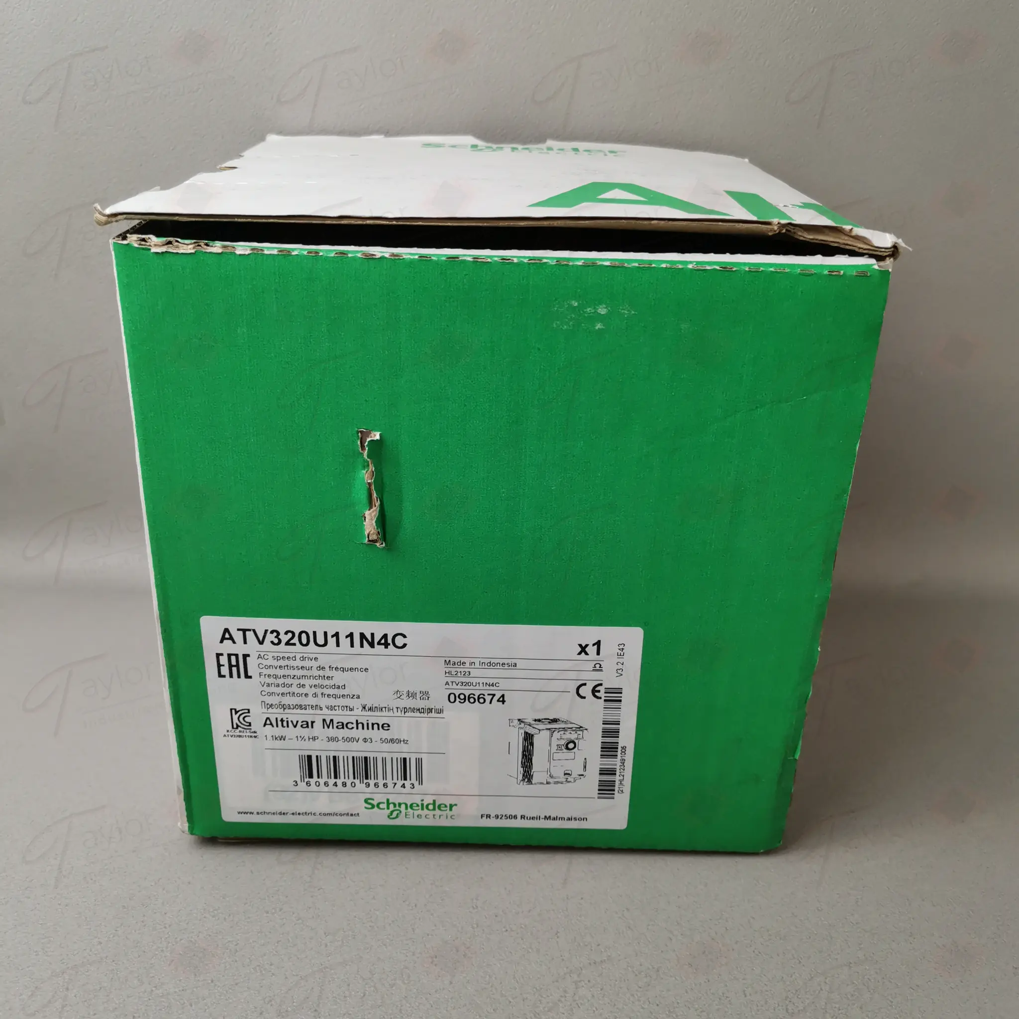 Produktfoto 1 von Schneider ATV320U11N4C Altivar 320 NEU in OVP