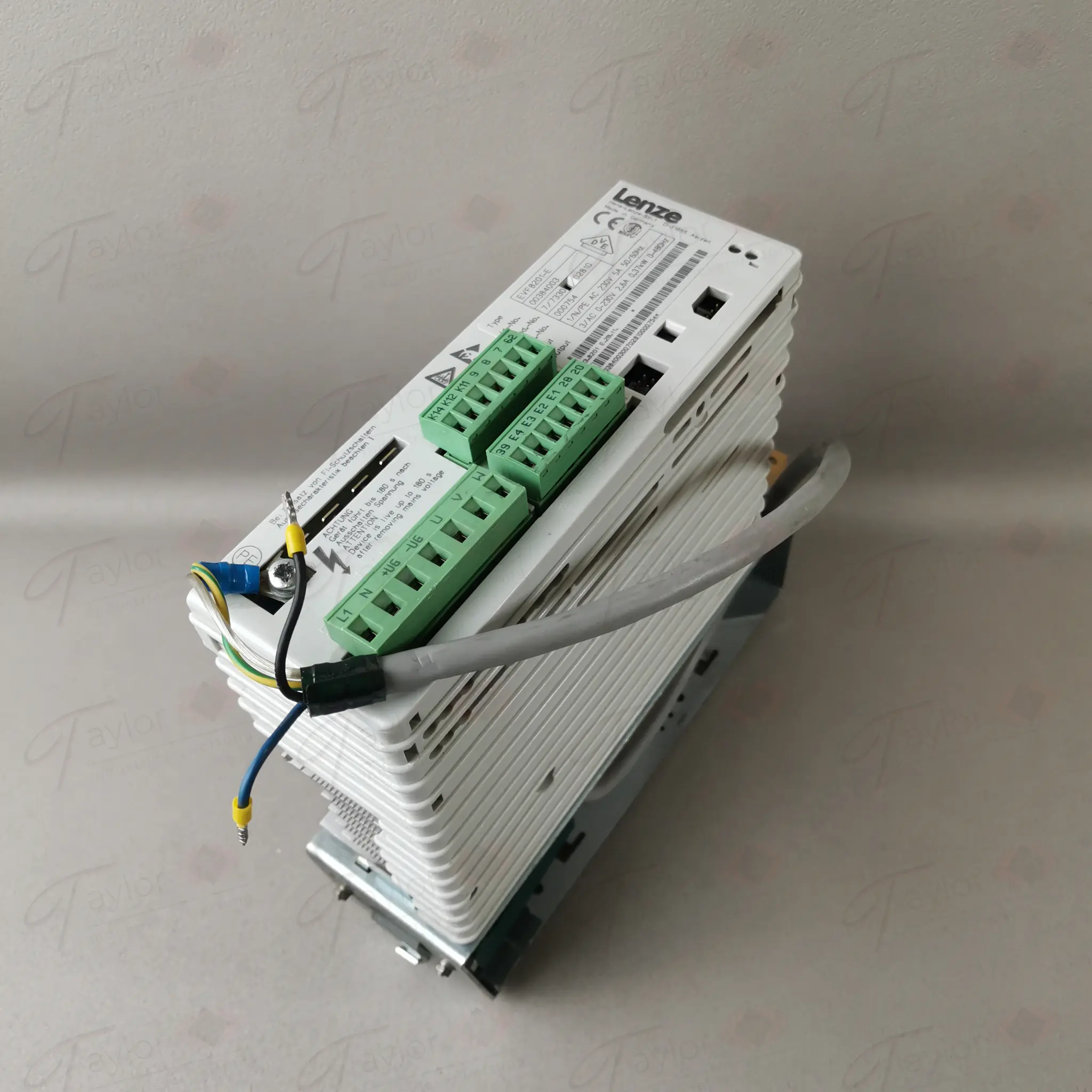 Produktfoto 1 von Lenze EVF8201-E + ismet EDL 708213 + Schaffner FS3963-6-06